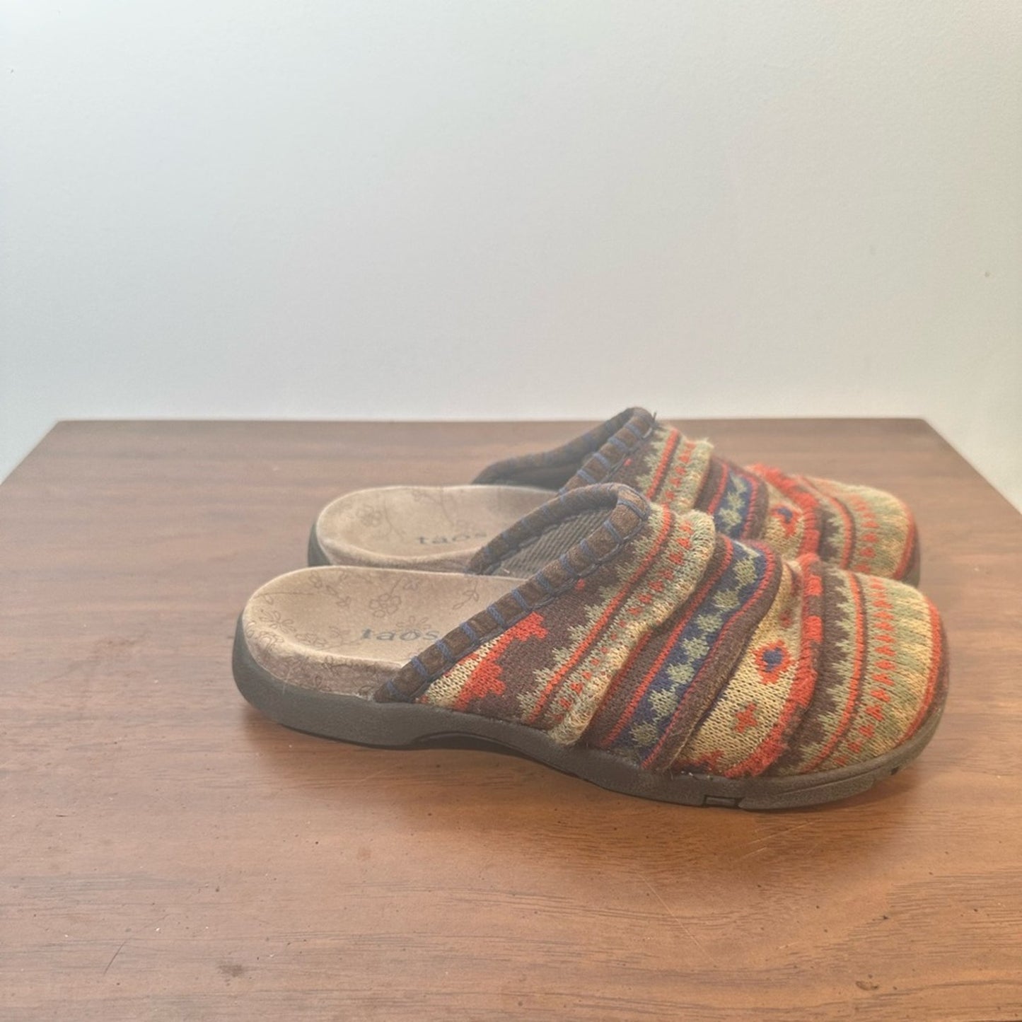 Taos Footwear Women's Multicolor Slip-On Shoes