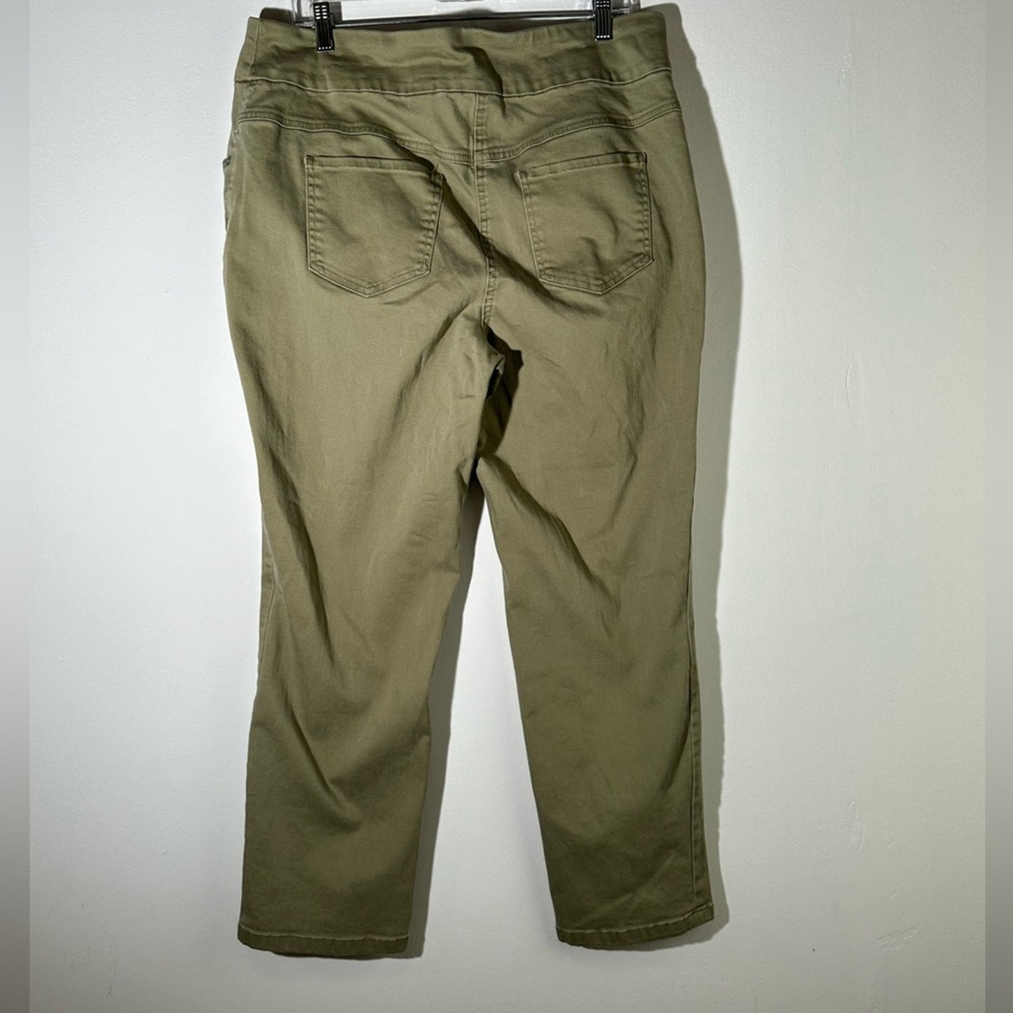 Westbound Park Ave. Fit Denim Mid Rise Straight Leg Pull On Jeans / 16