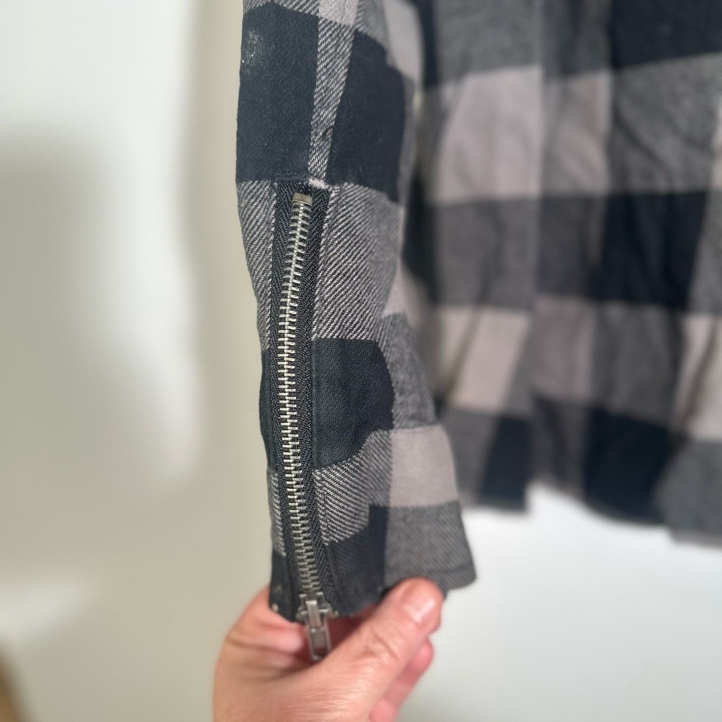 Hot Topic Plaid Zip-Up Jacket with Cozy Collar