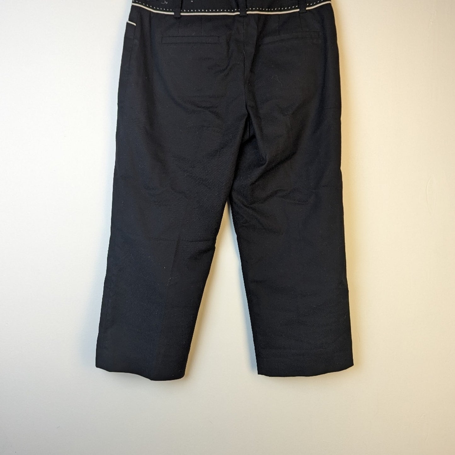 Ann Taylor Signature Fit Cropped Pants - 4P
