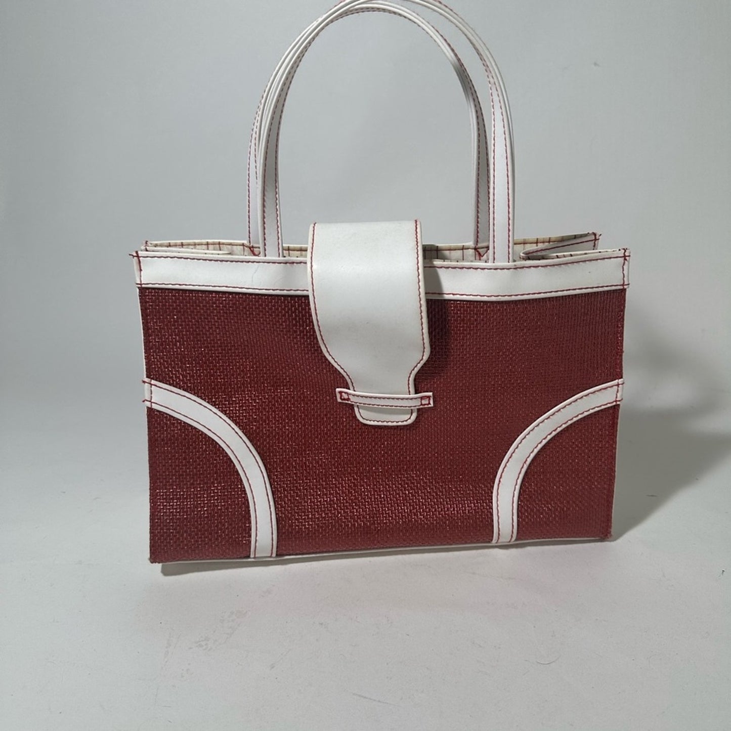 Red and White Structured Tote with Geometric Design