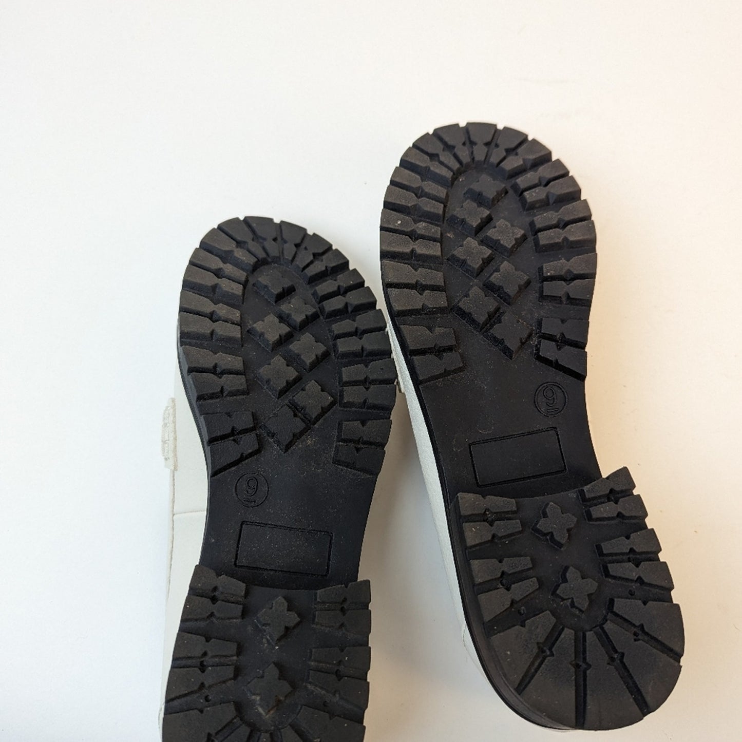 Old Navy Chunky Loafers - 9