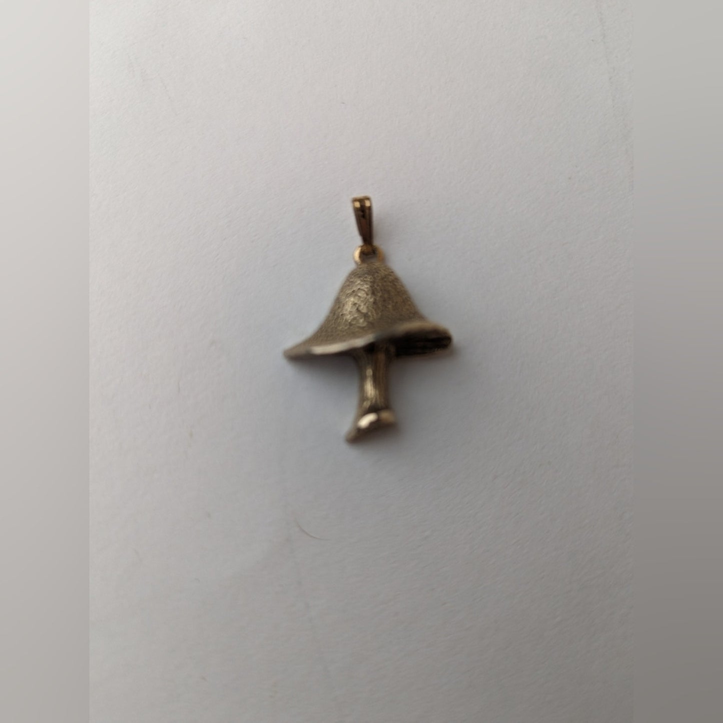 Vintage 70's Sarah Coventry Mushroom Pendant