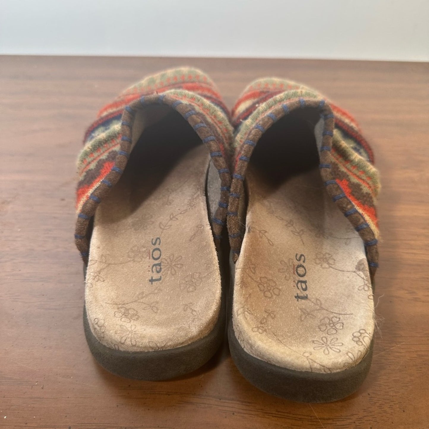 Taos Footwear Women's Multicolor Slip-On Shoes