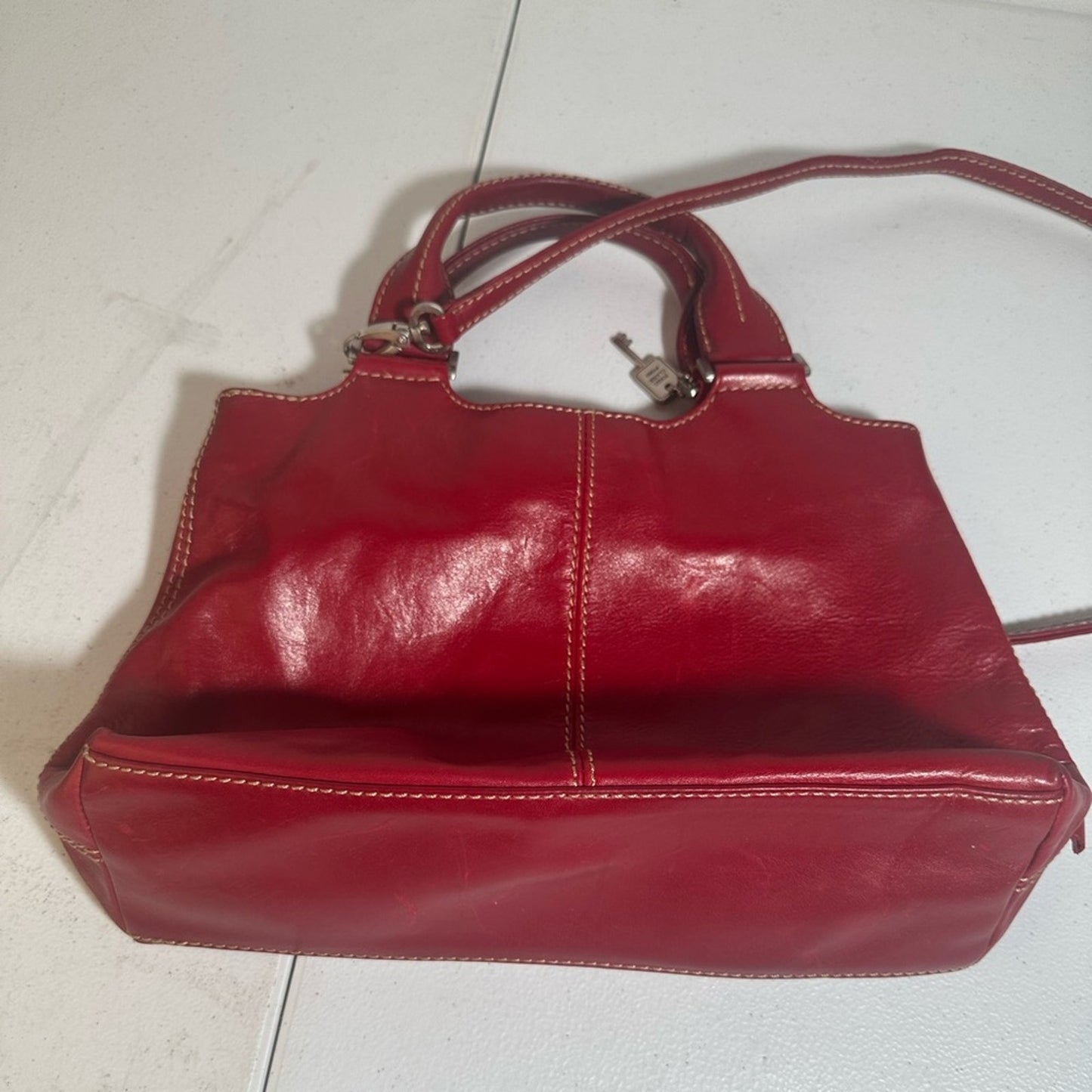 Fossil Elegant Red Leather Handbag