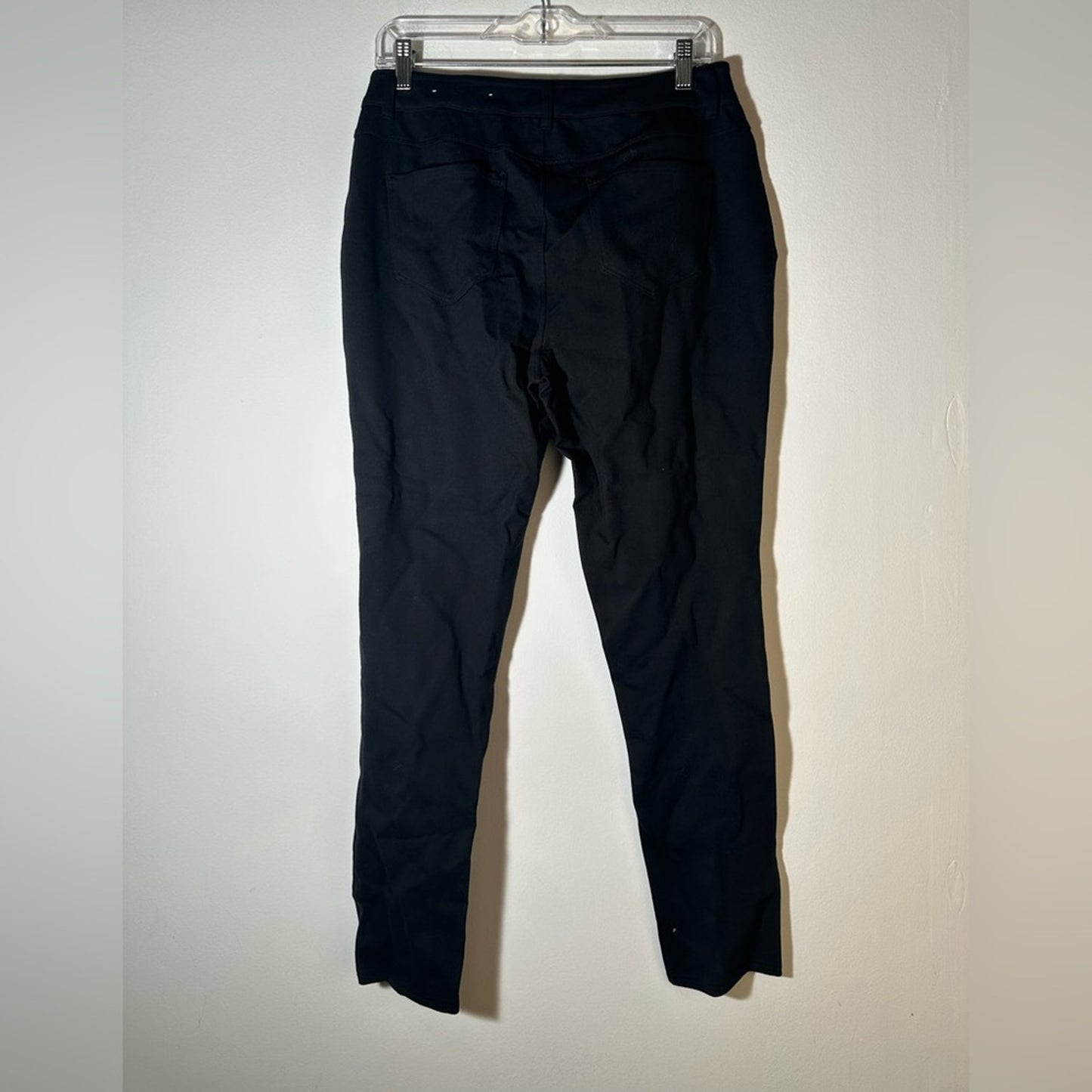 Women’s Mid Rise Black Pants