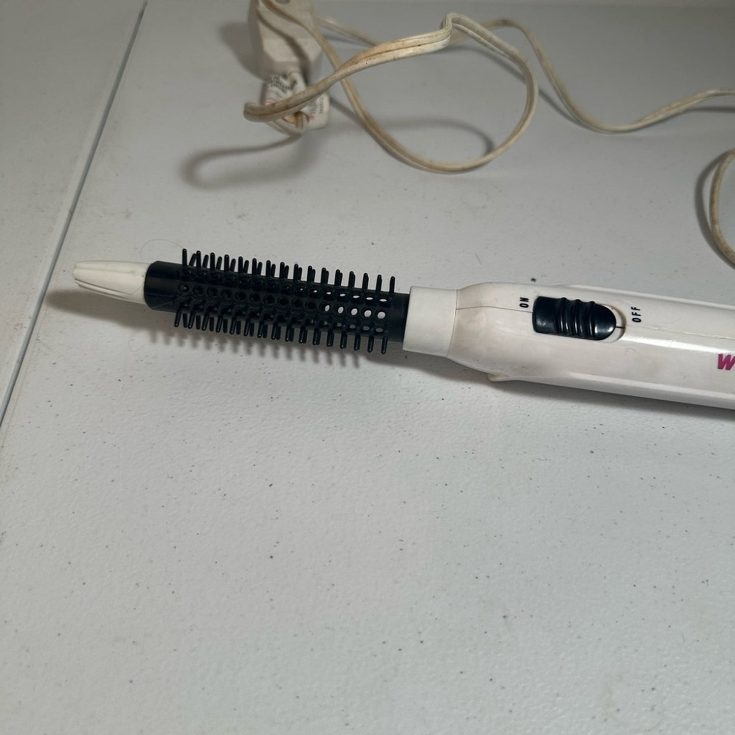 Windmere White Hair Styling Tool