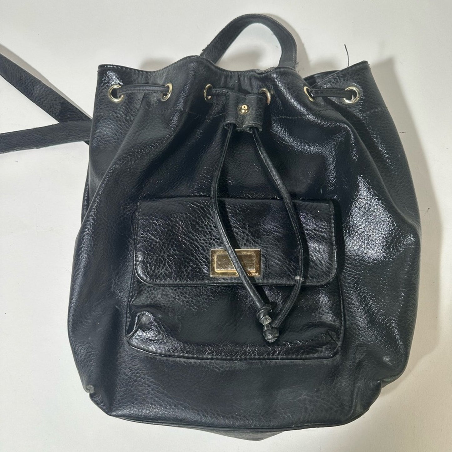Sleek Black Leather Backpack with Adjustable Straps