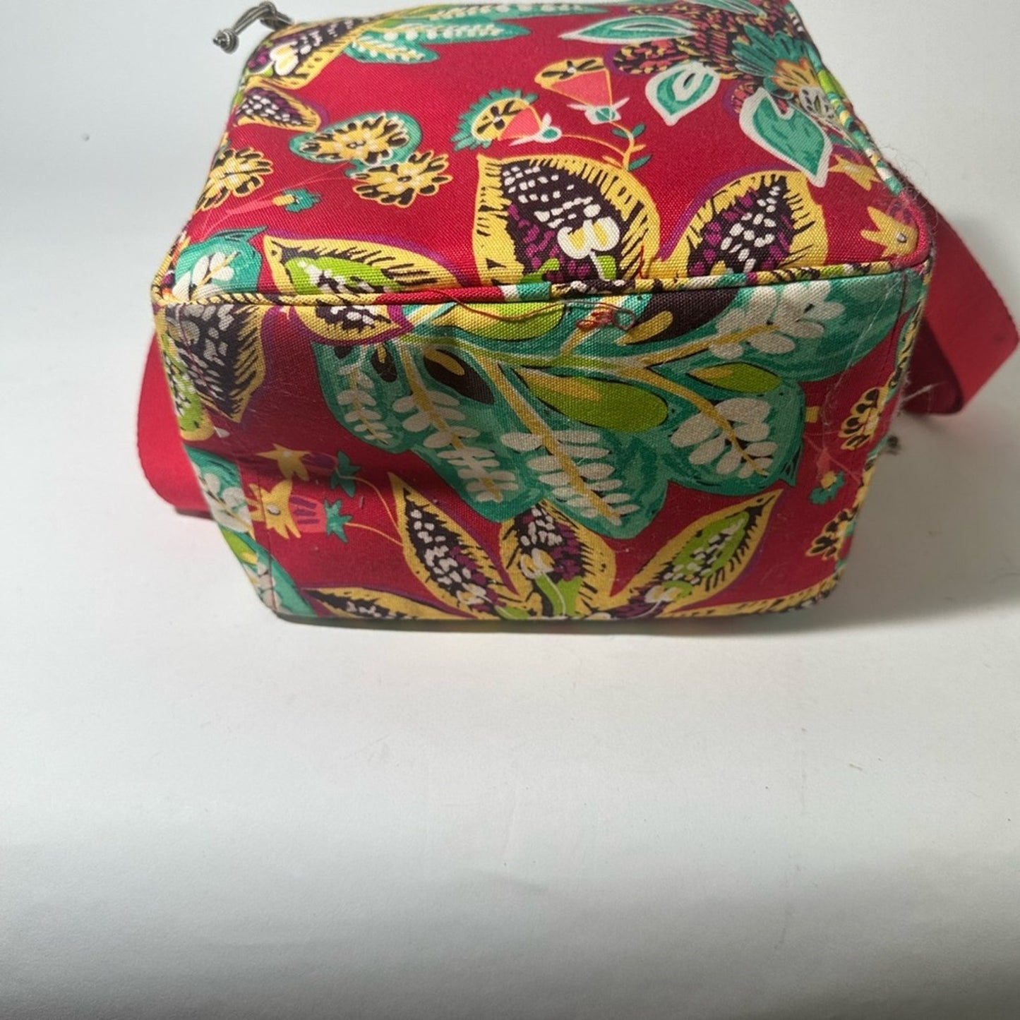 Vera Bradley Red and Green Lunch Bag with Floral Print