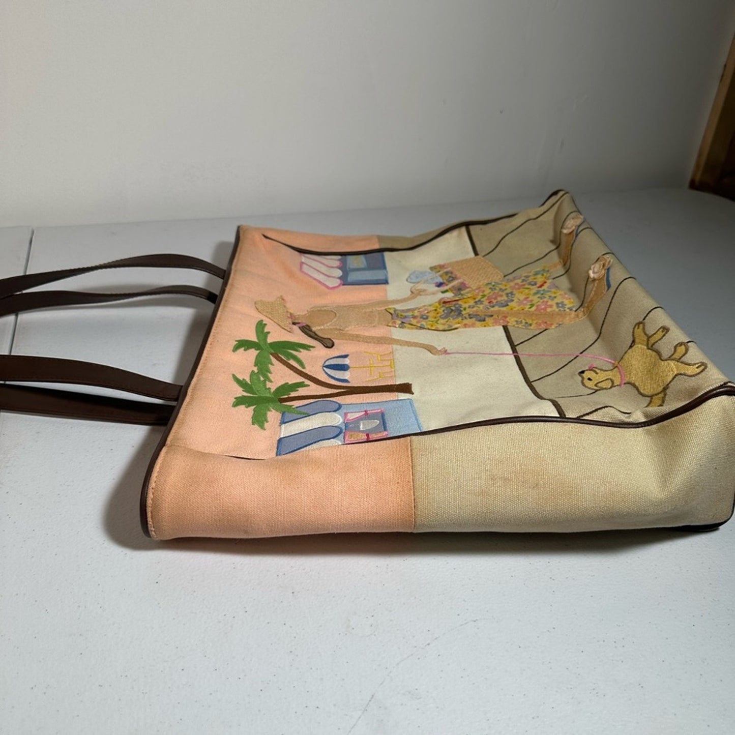 Summer Living Stylish Women's Tote Bag with Beach Scene