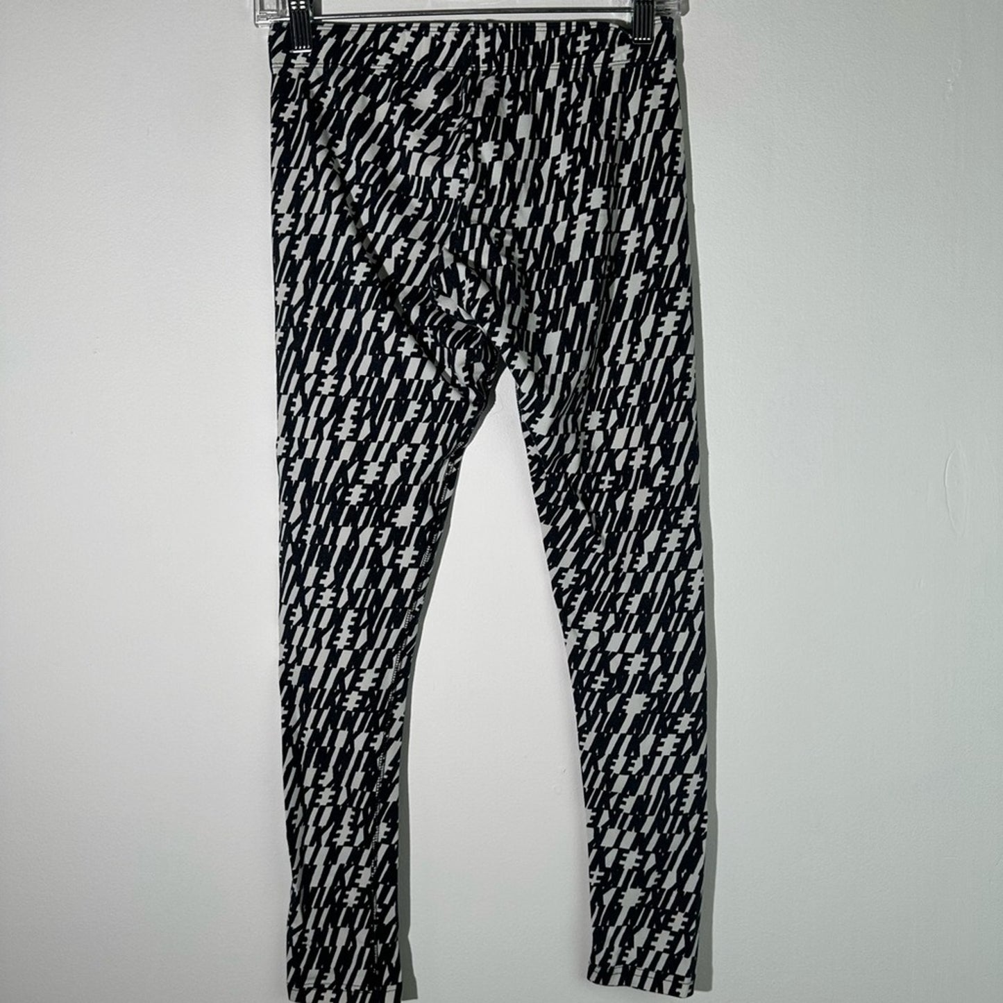 Nike Leg-A-See-AOP Leggings