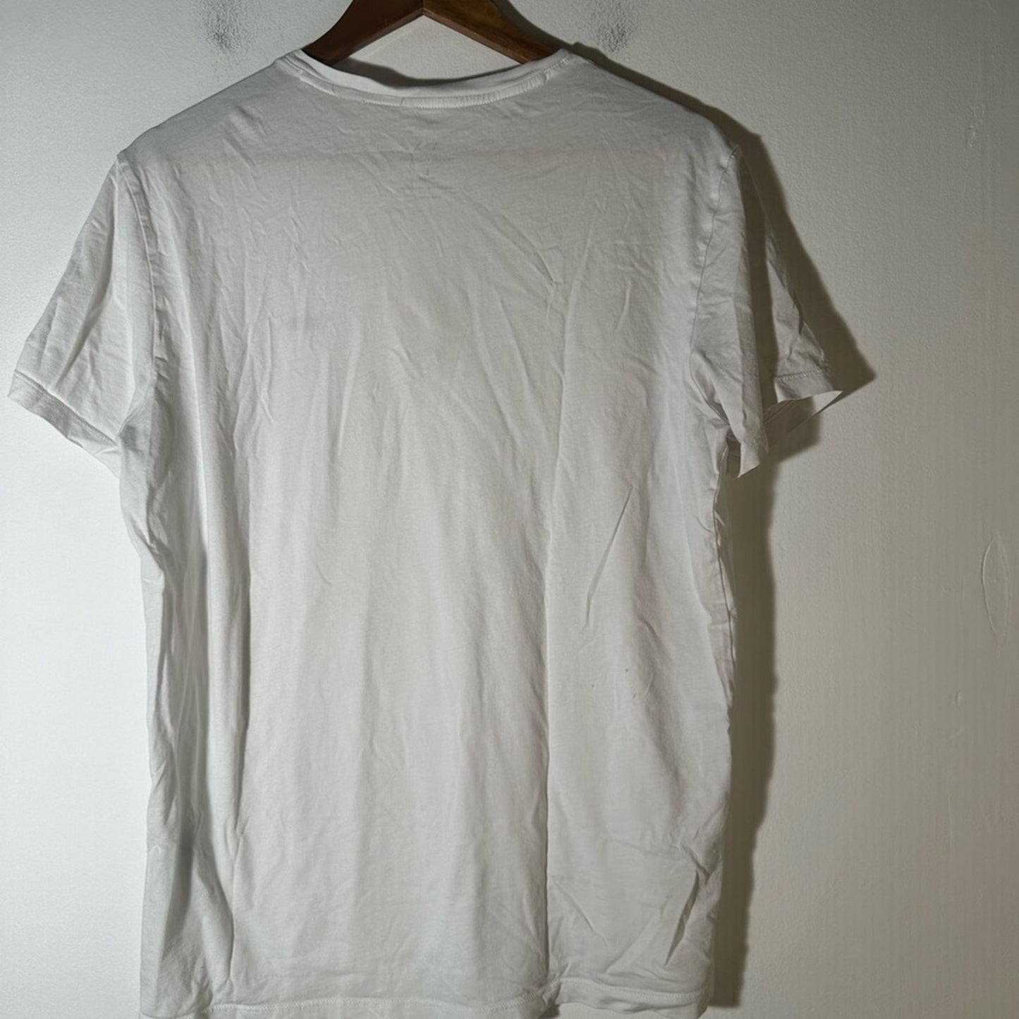Armani Exchange Men's White V-Neck T-Shirt