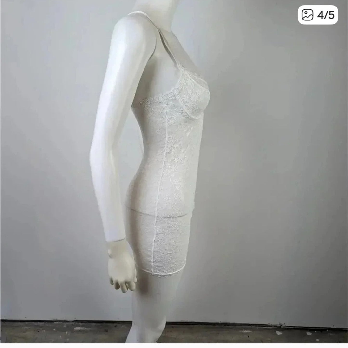 Elegant White Lace Chemise