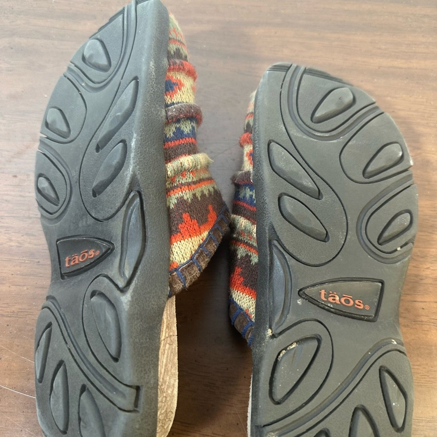 Taos Footwear Women's Multicolor Slip-On Shoes