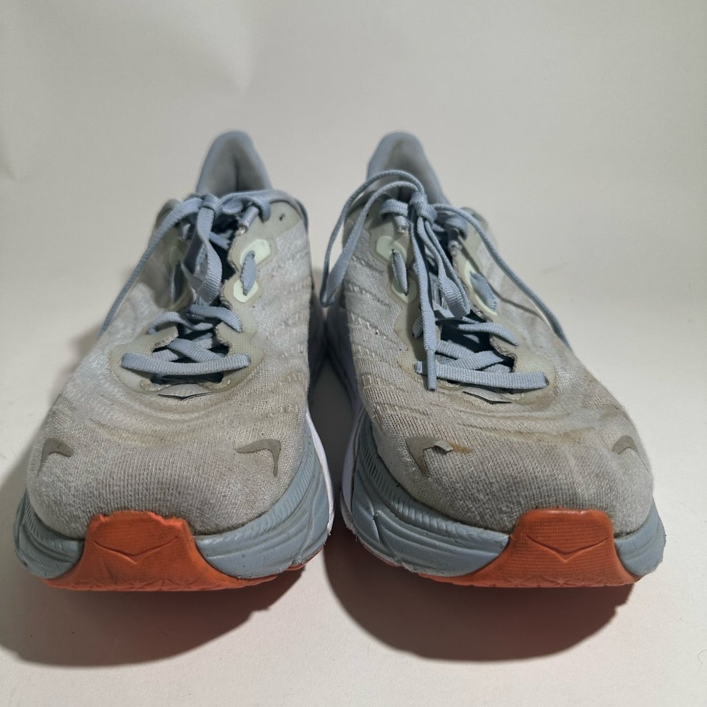 Hoka Arahi 6