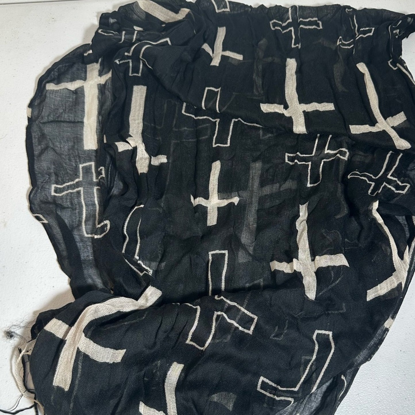 Black and White Cross Pattern Scarf