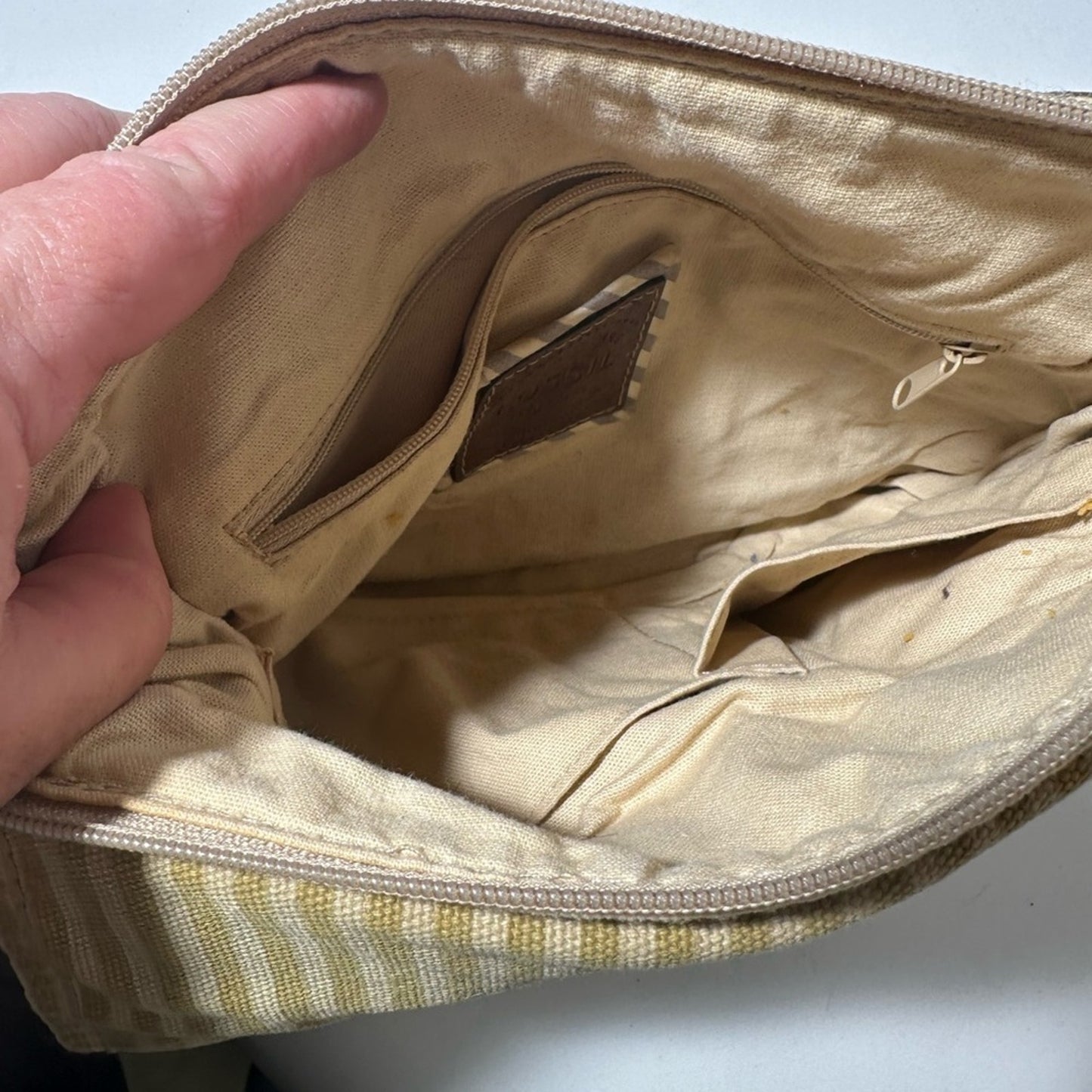 Fossil Cream and Tan Crossbody Bag with Adjustable Strap