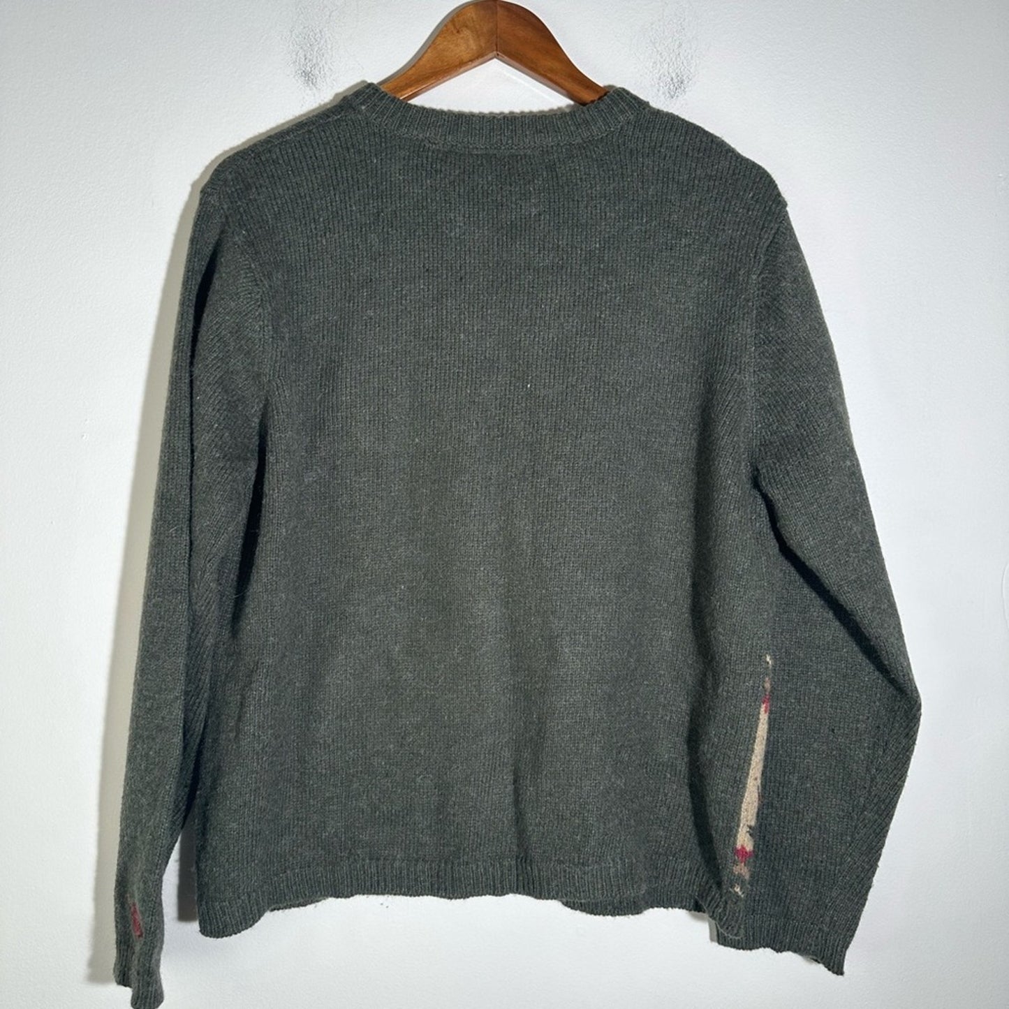 Croft & Barrow Green and Red Zip Up Sweater with Rustic Patterns