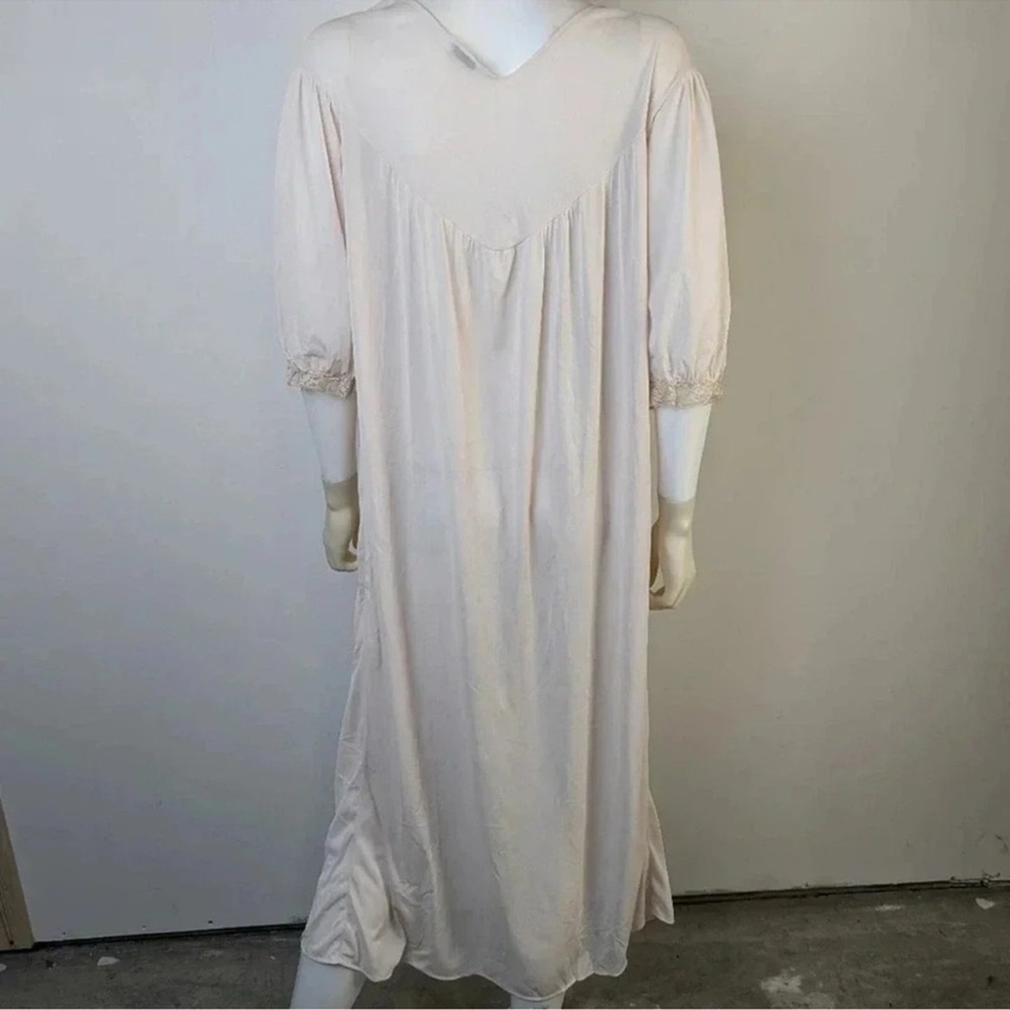 Frankie Simon Cream Lace Nightgown