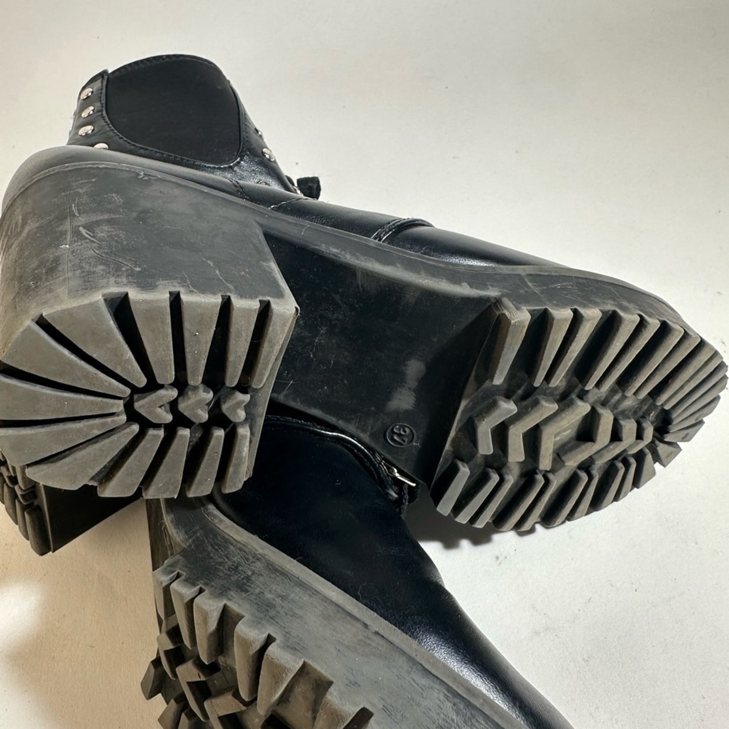 Chunky Lace Up Heeled Granny Boots
