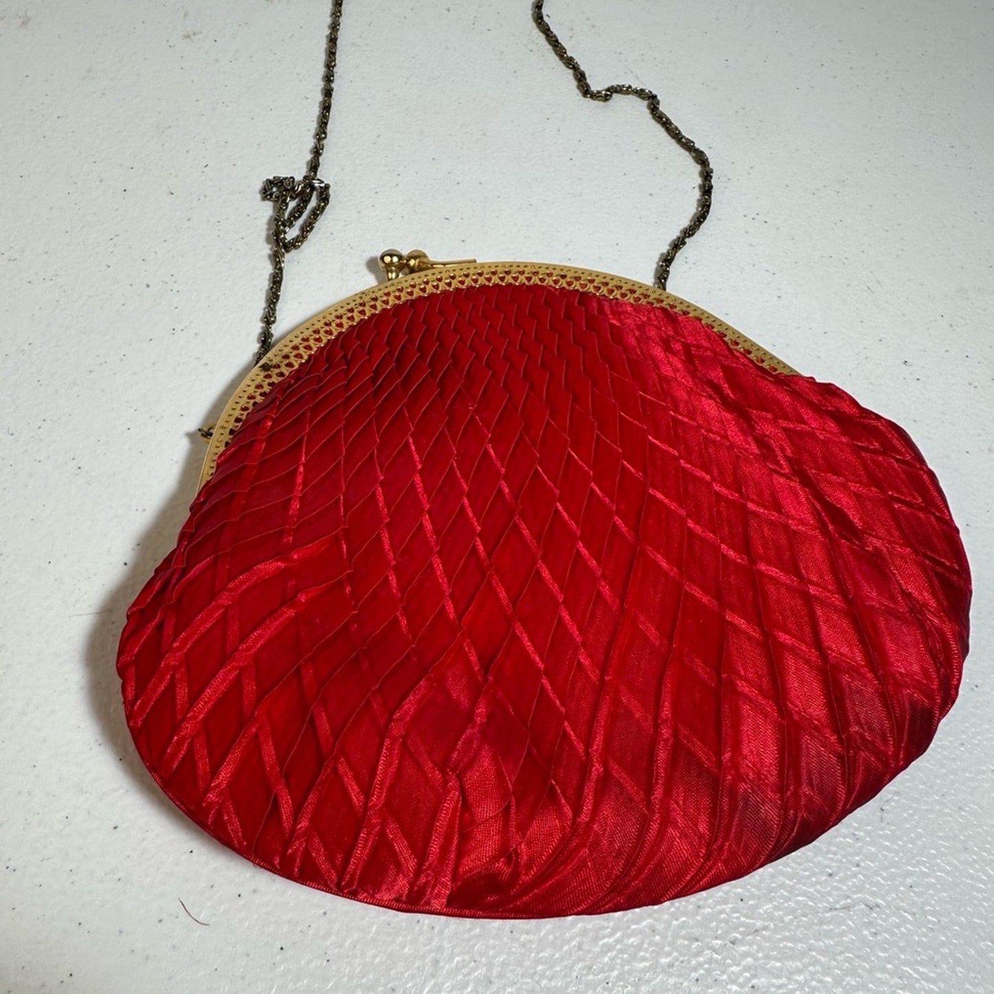 Elegant Red Quilted Women's Bag