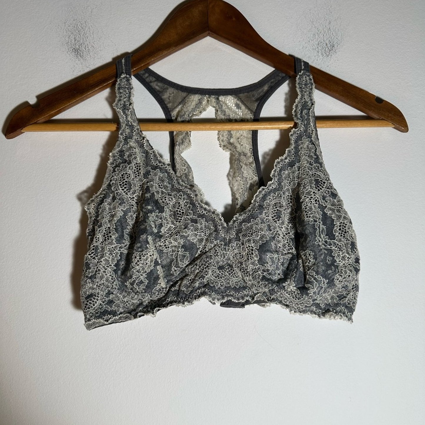Felina Elegant Lace Bralette - Gray