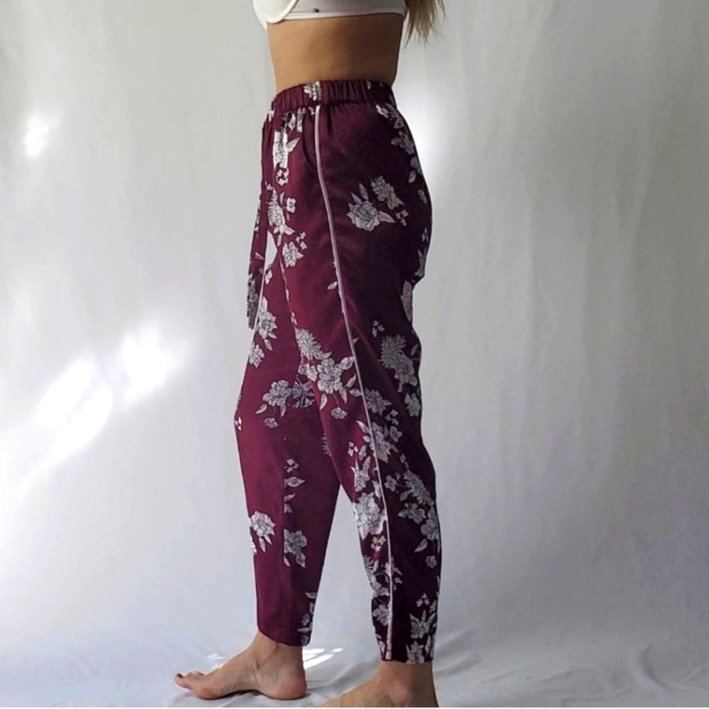 Truth Floral Silky Lounge Pants - Large