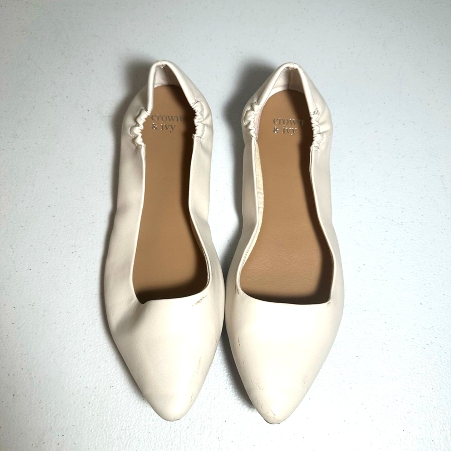 Crown & Ivy Women's Cream Flats