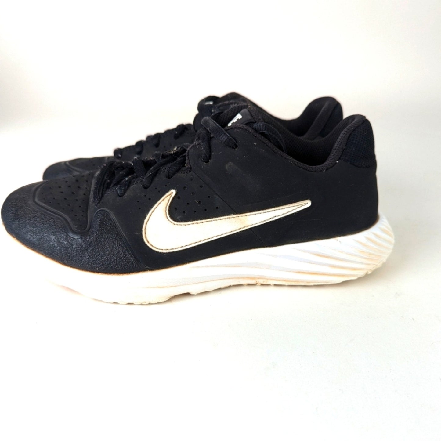 Nike Boys Alpha Huraches Sneakers - 4