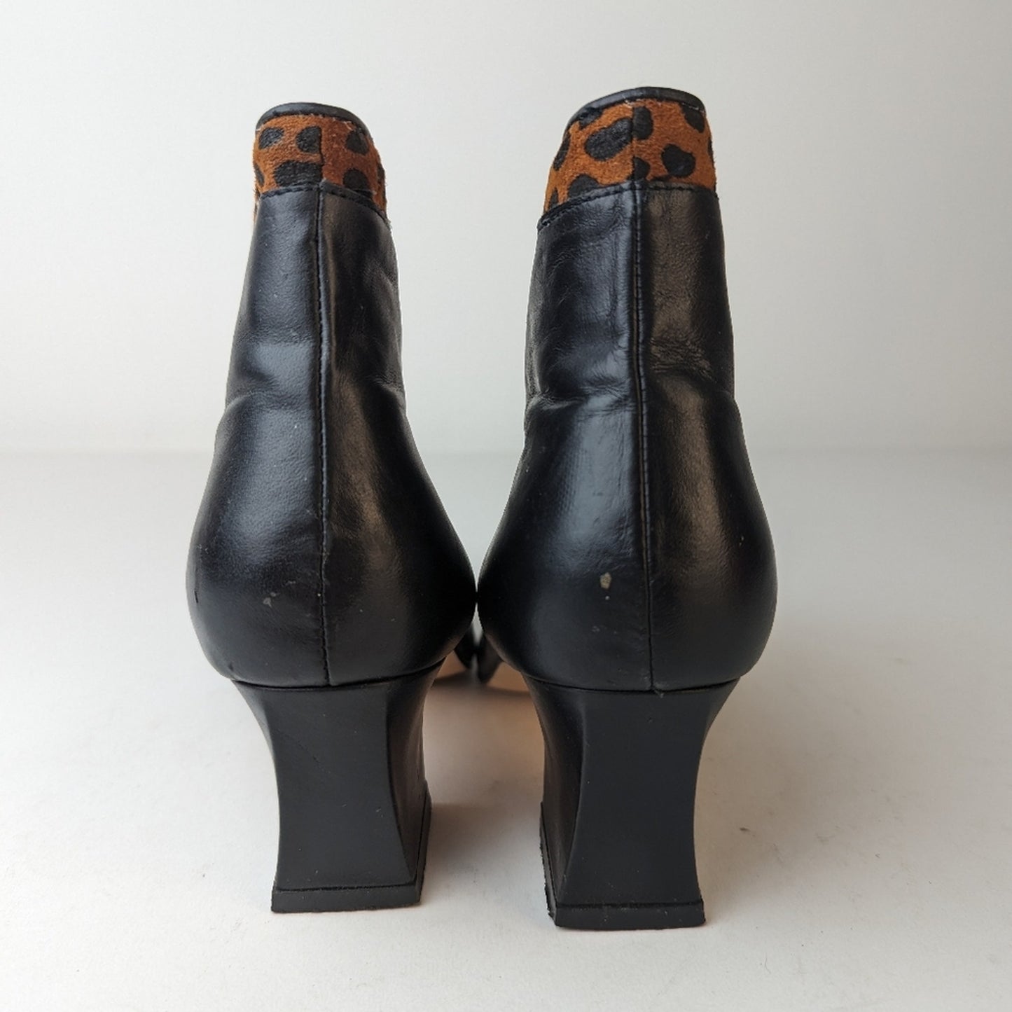 Vintage 80's Stefani Leather Ankle Boots - 7M