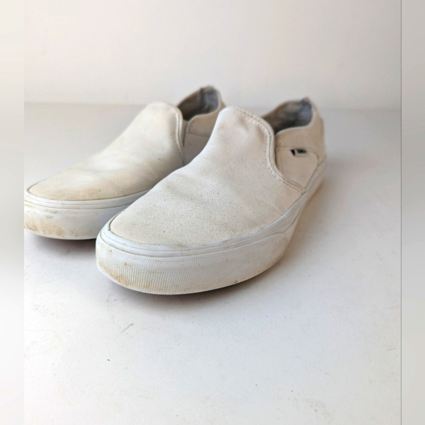 Vans Asher Women's Slip-On Sneaker