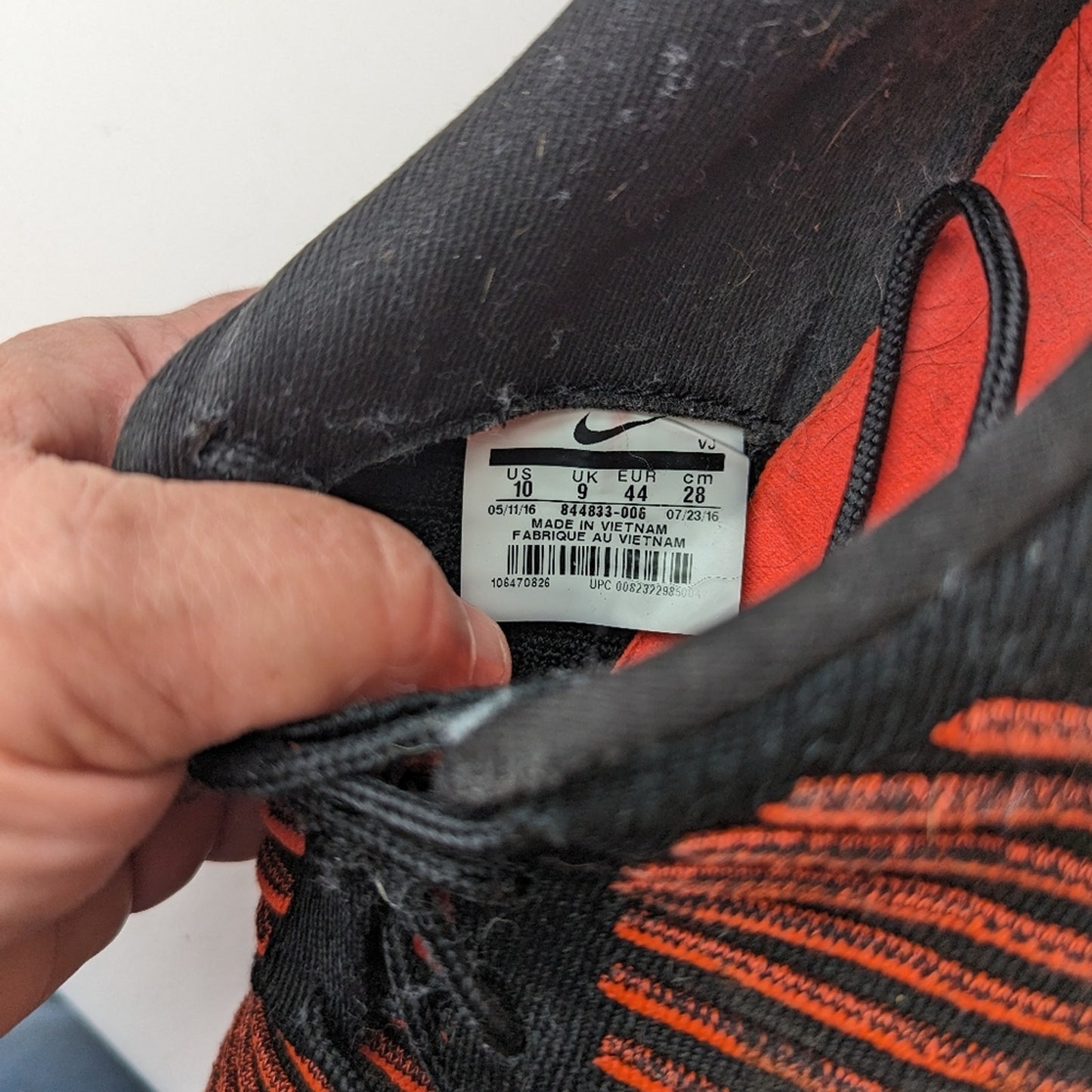 Nike Roshe Flyknit " Black Bright Crimson" - 10