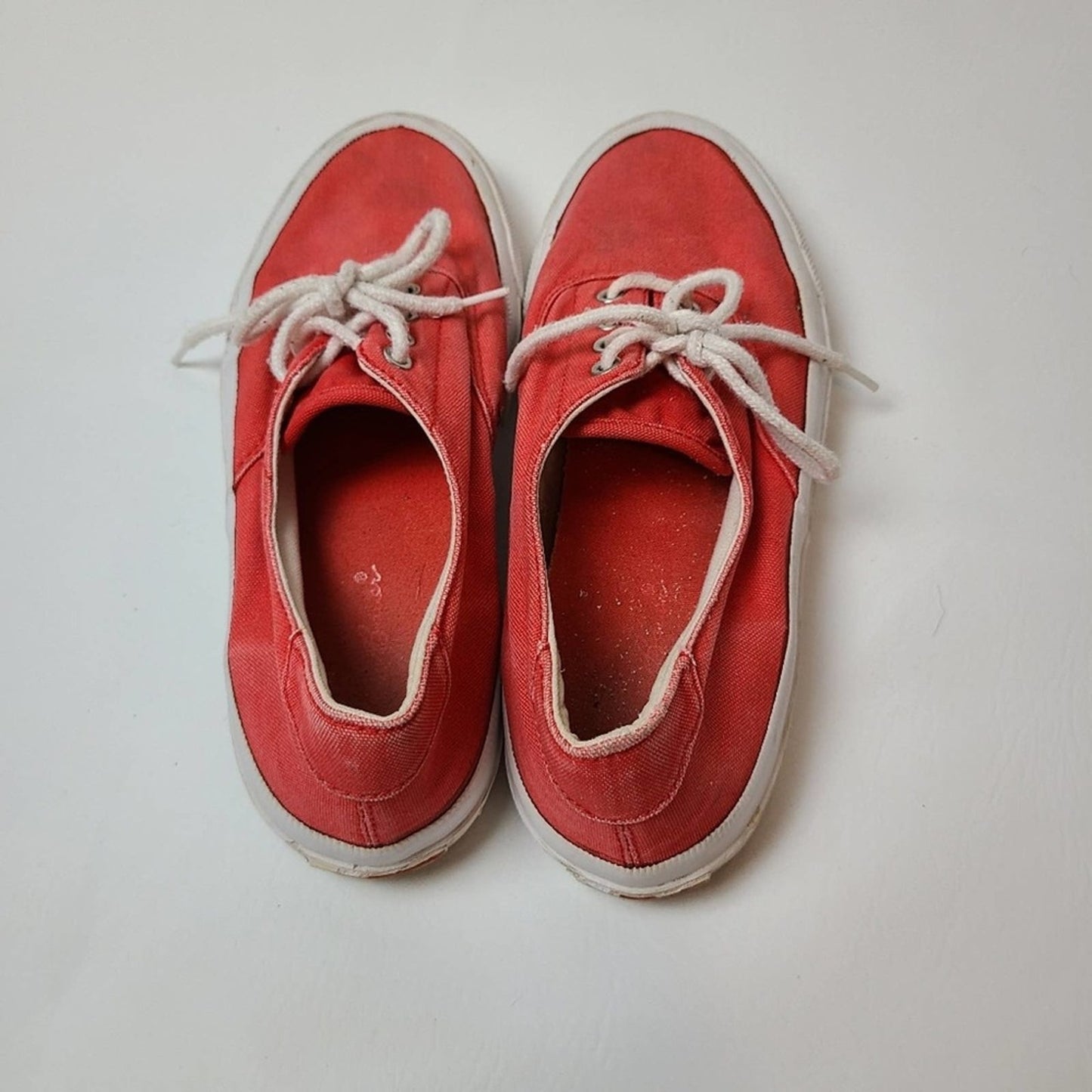 Eddie Bauer Canvas Lace Up Sneakers