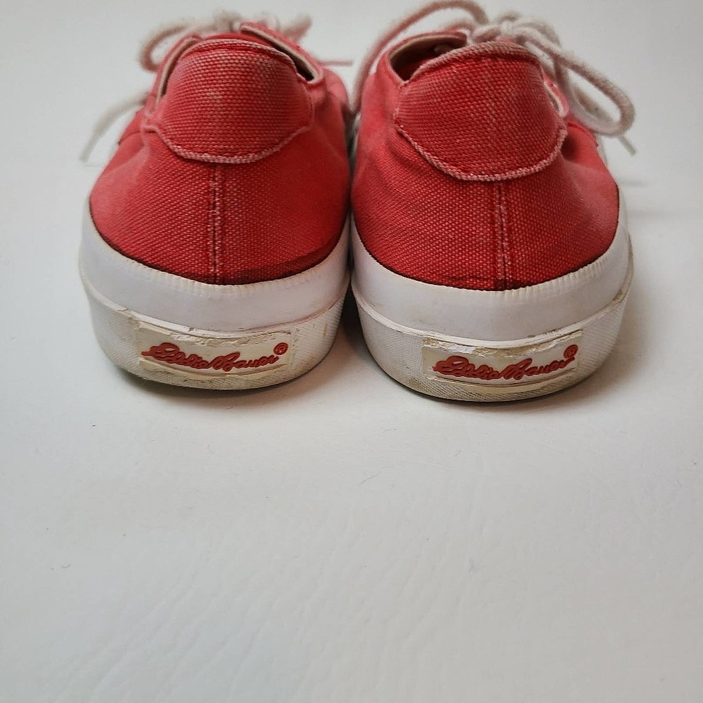 Eddie Bauer Canvas Lace Up Sneakers