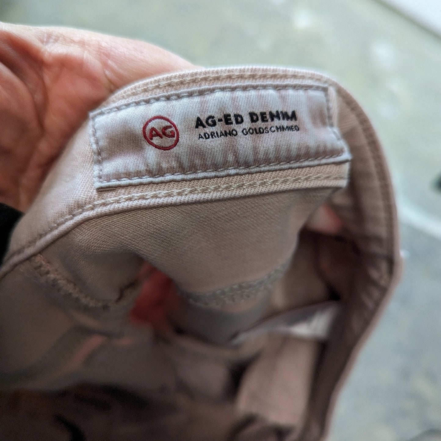 AG The Abbey Mid Rise Skinny Jeans - 30 R