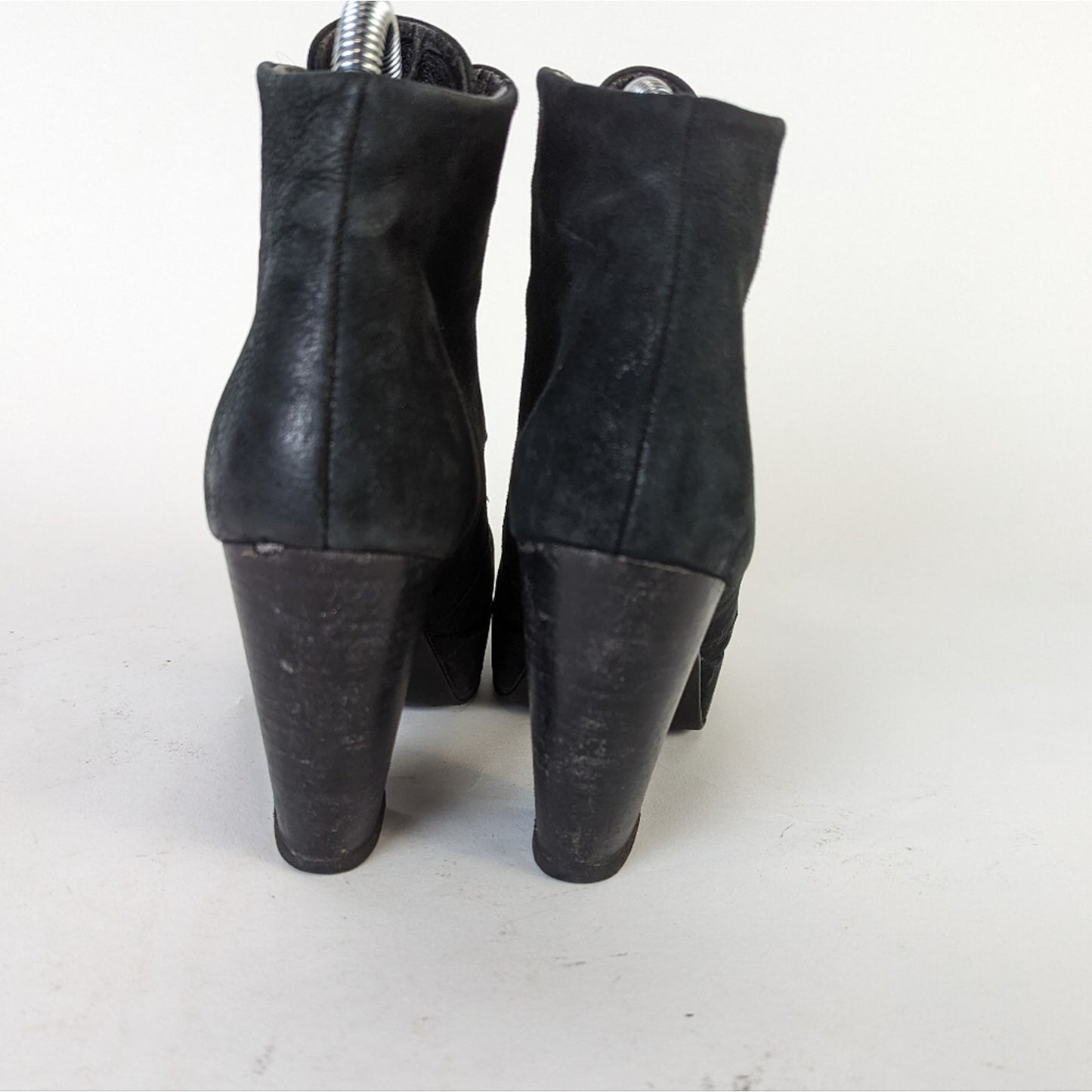 Steve Madden Raspy Black Suede Chunky Ankle Boots - 8.5