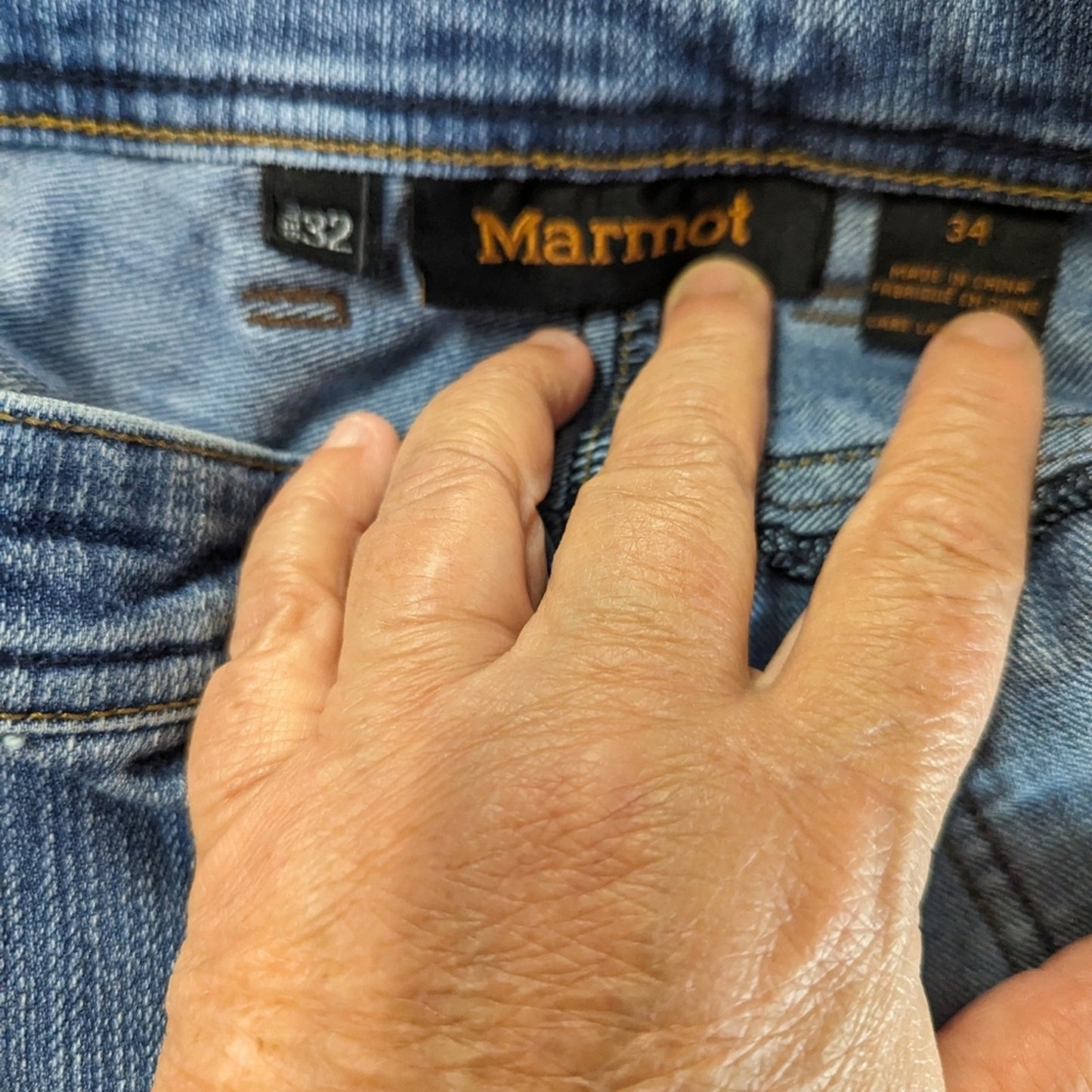 Marmot Men's Straight Leg Jeans / 34