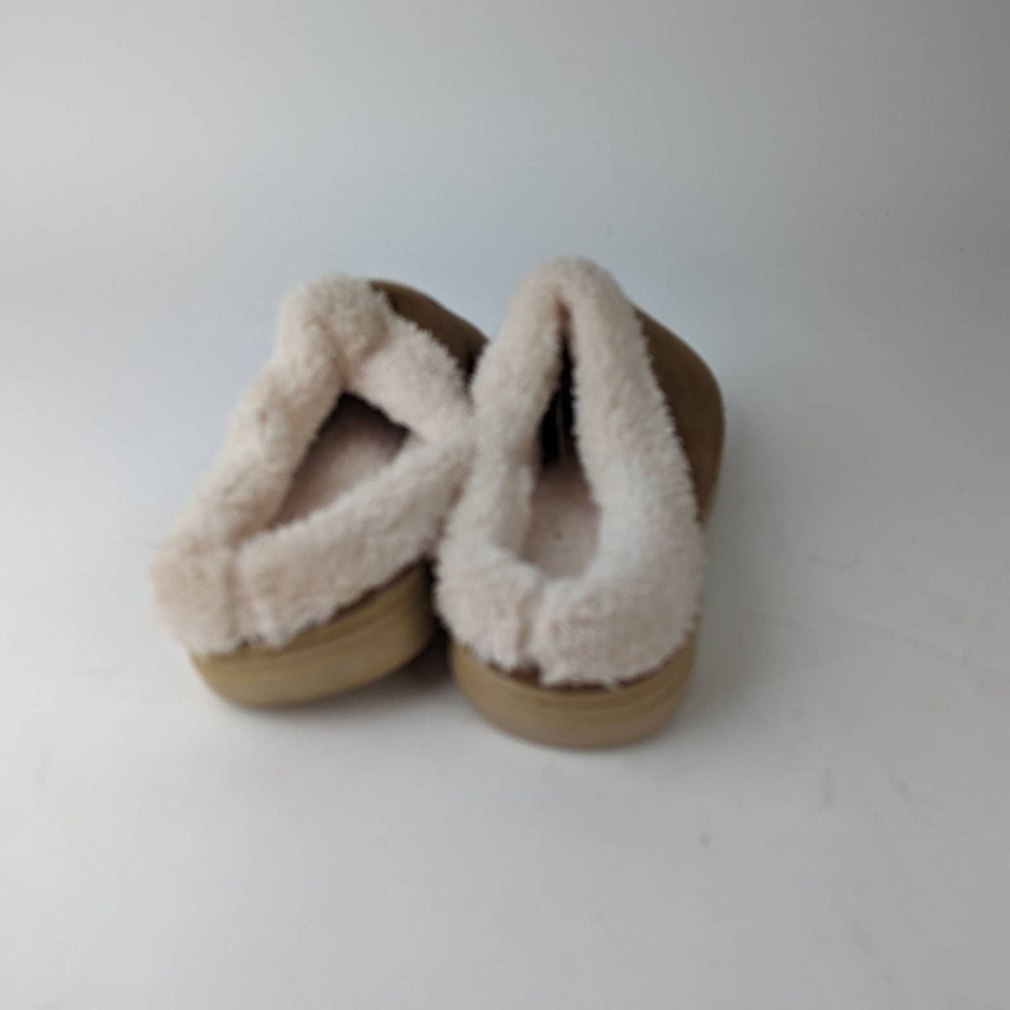 NWOT Bedroom Slippers 8