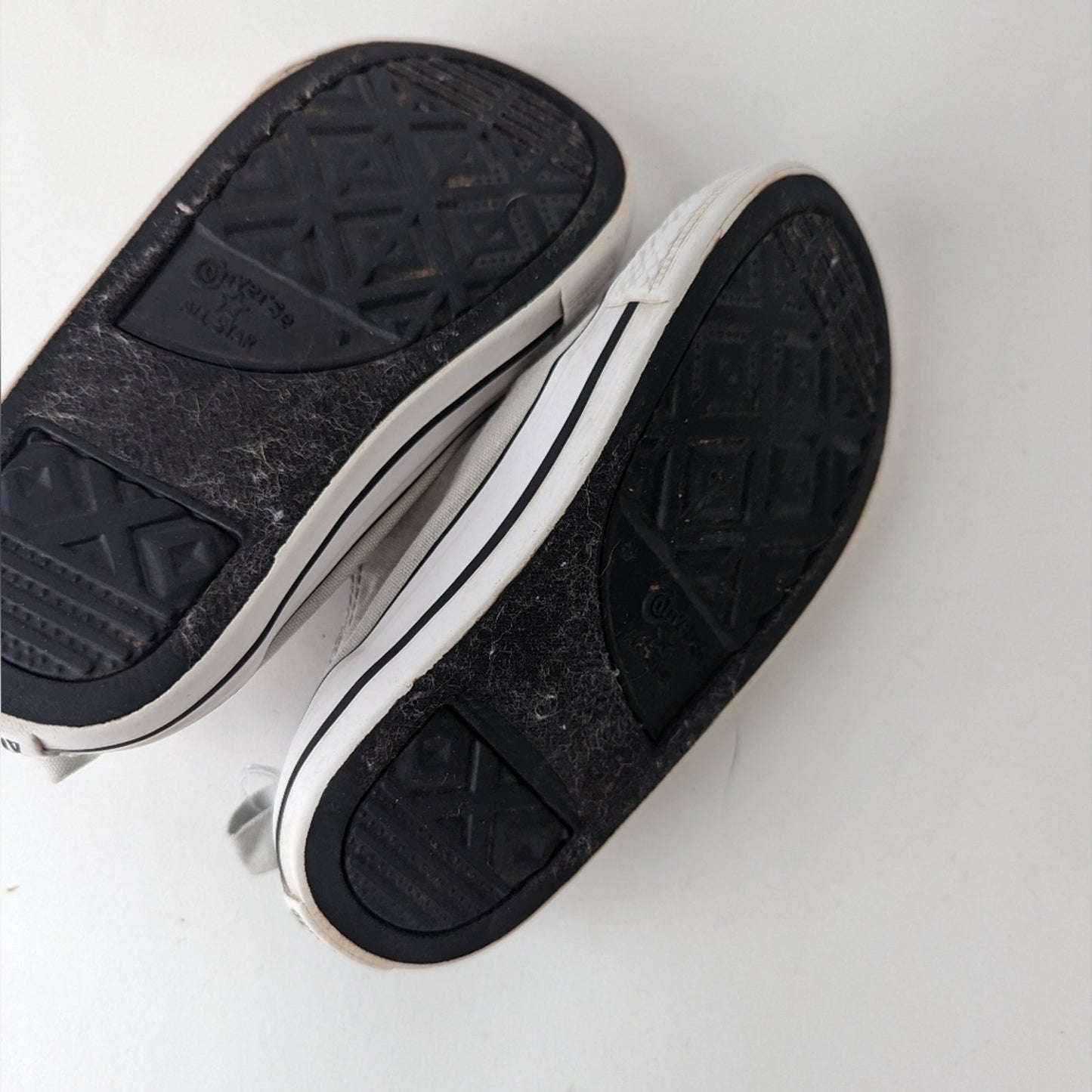 Converse Kid's Chuck Taylor All Star 2V Sneaker -8