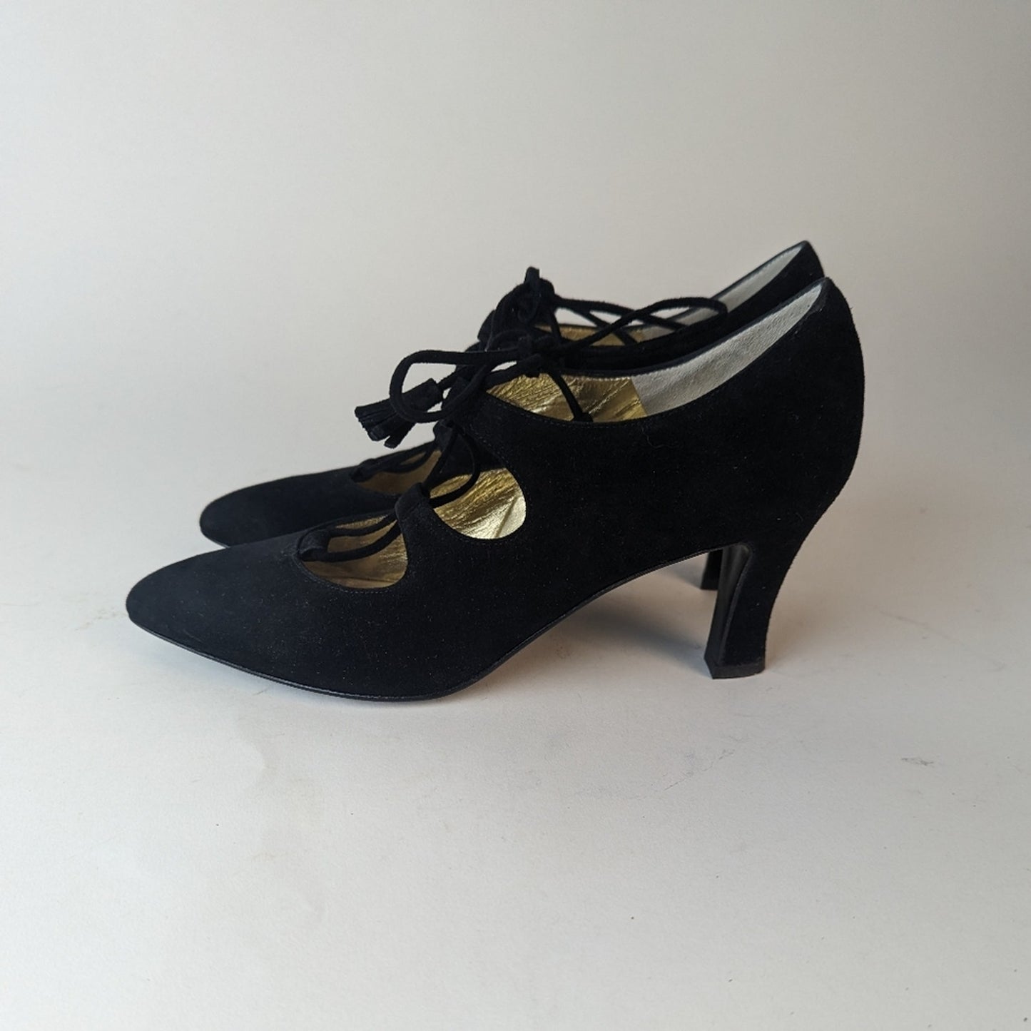 Bruno Magli Tamaia Maglia Black Suede Shoes / 6.5 AAA