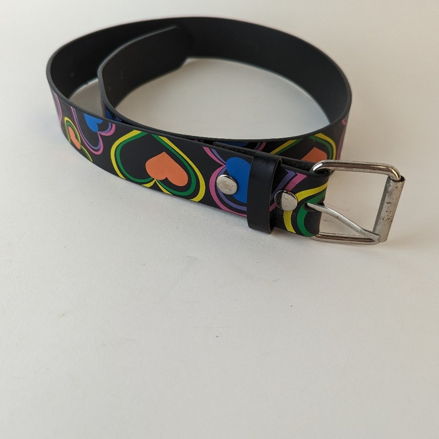 Bonded Leather Neon Heart Belt / Medium