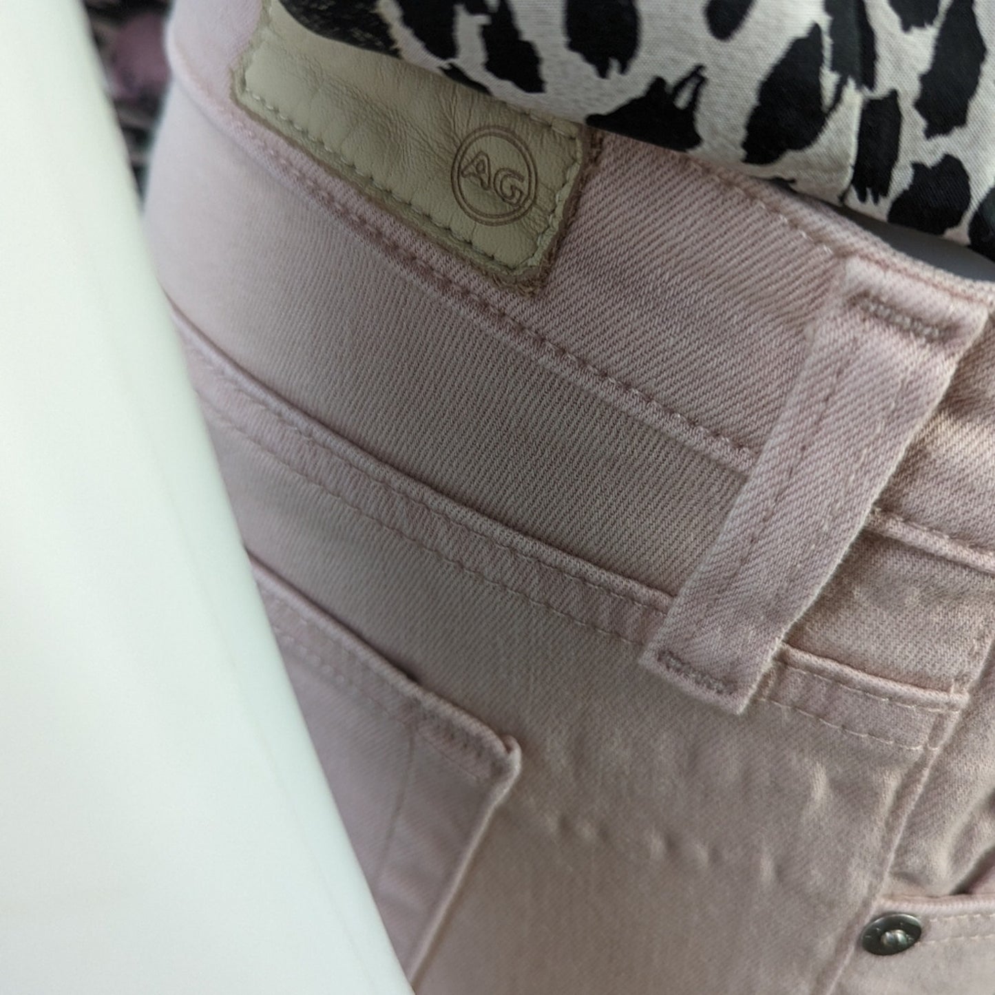 AG The Abbey Mid Rise Skinny Jeans - 30 R