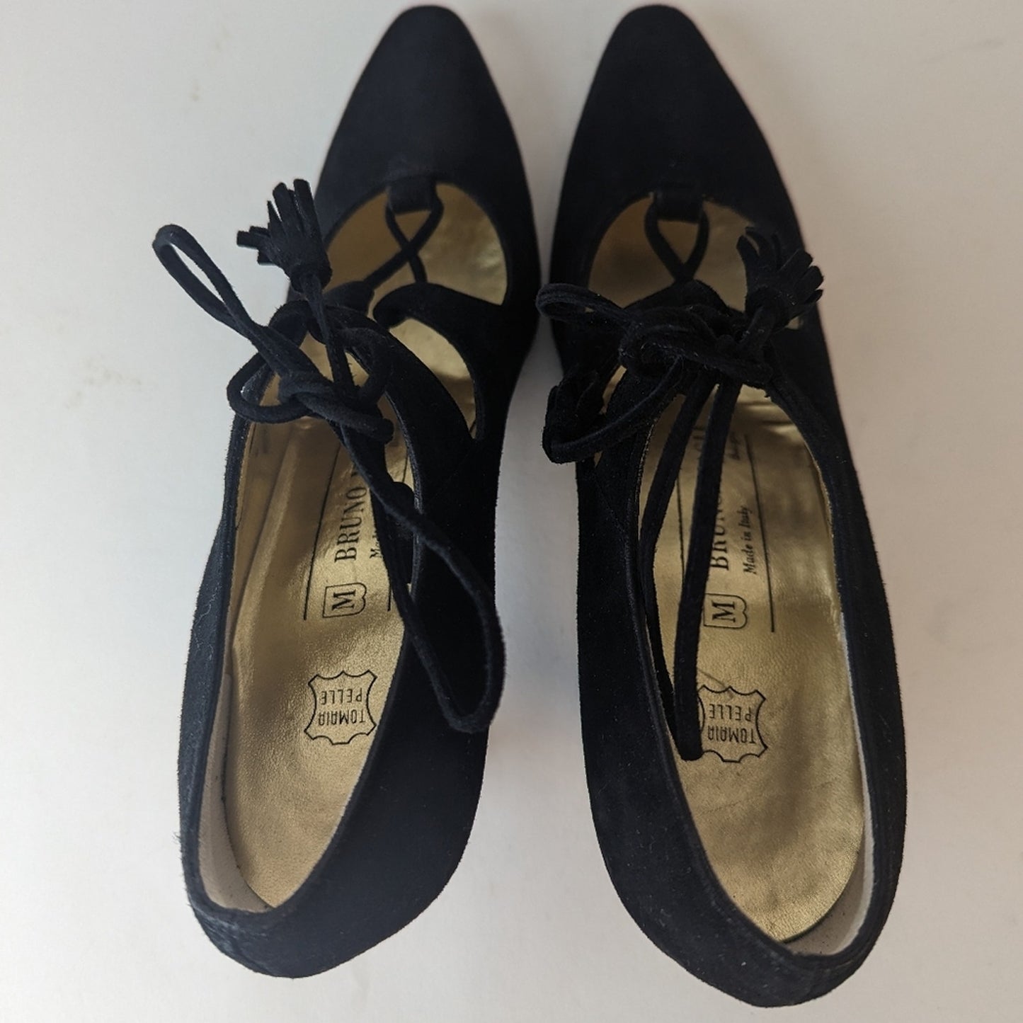 Bruno Magli Tamaia Maglia Black Suede Shoes / 6.5 AAA