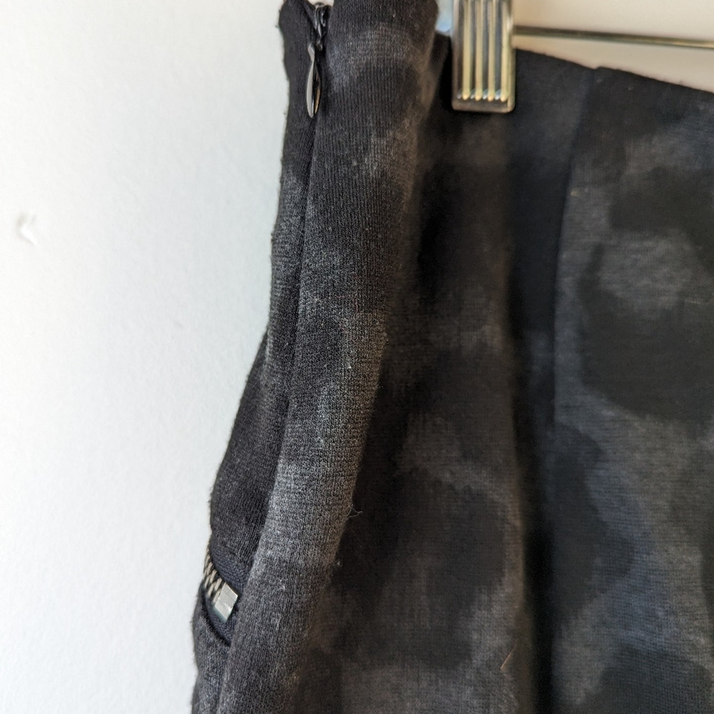 Michael Michael Kors Pencil Skirt / 8