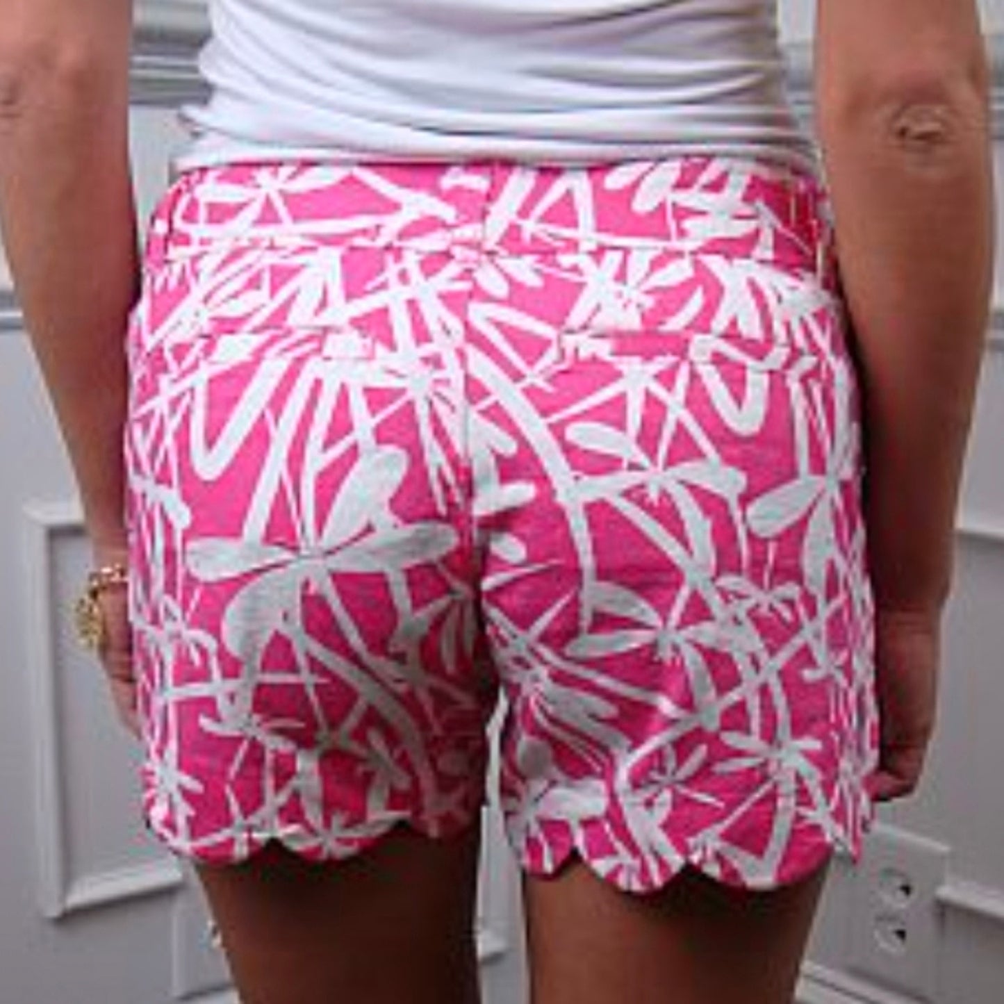 Lilly Pulitzer Light My Firefly Shorts / 4
