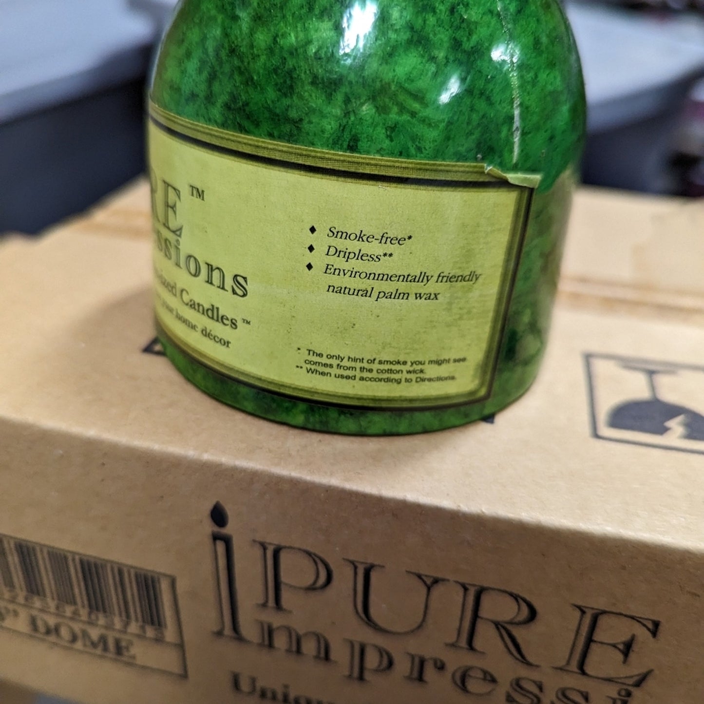 New In Box Pure Impressions Marbleized Dome Candles