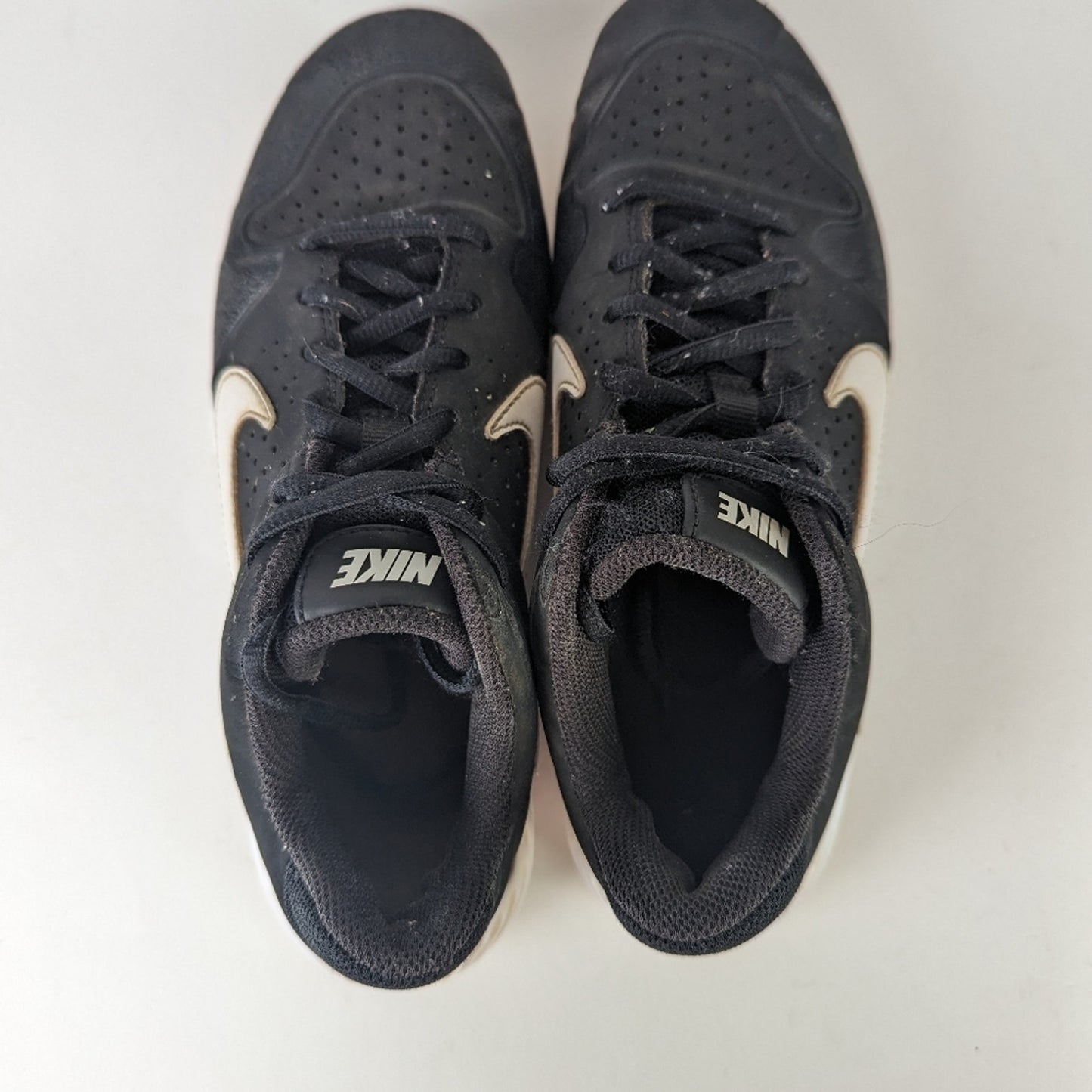 Nike Boys Alpha Huraches Sneakers - 4