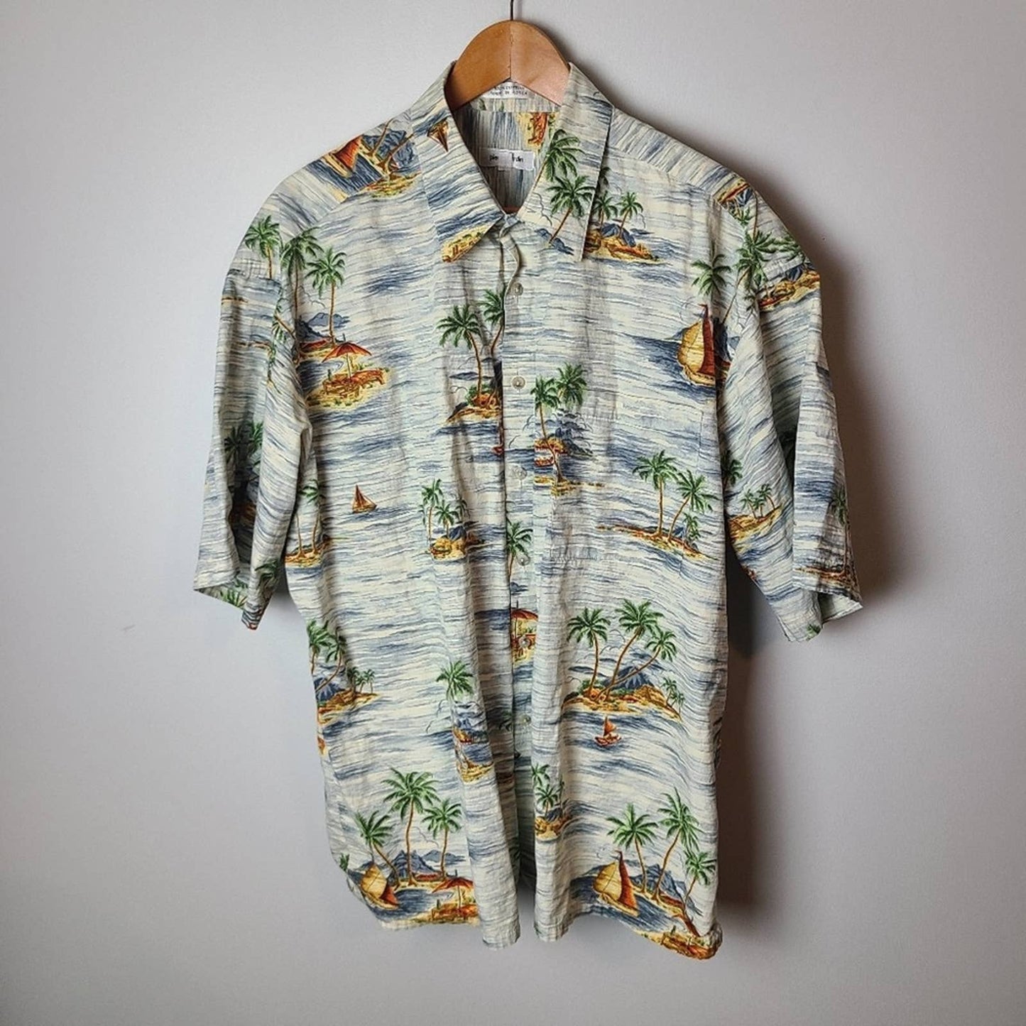 Vintage 90's Hawaiian Button down short shirt