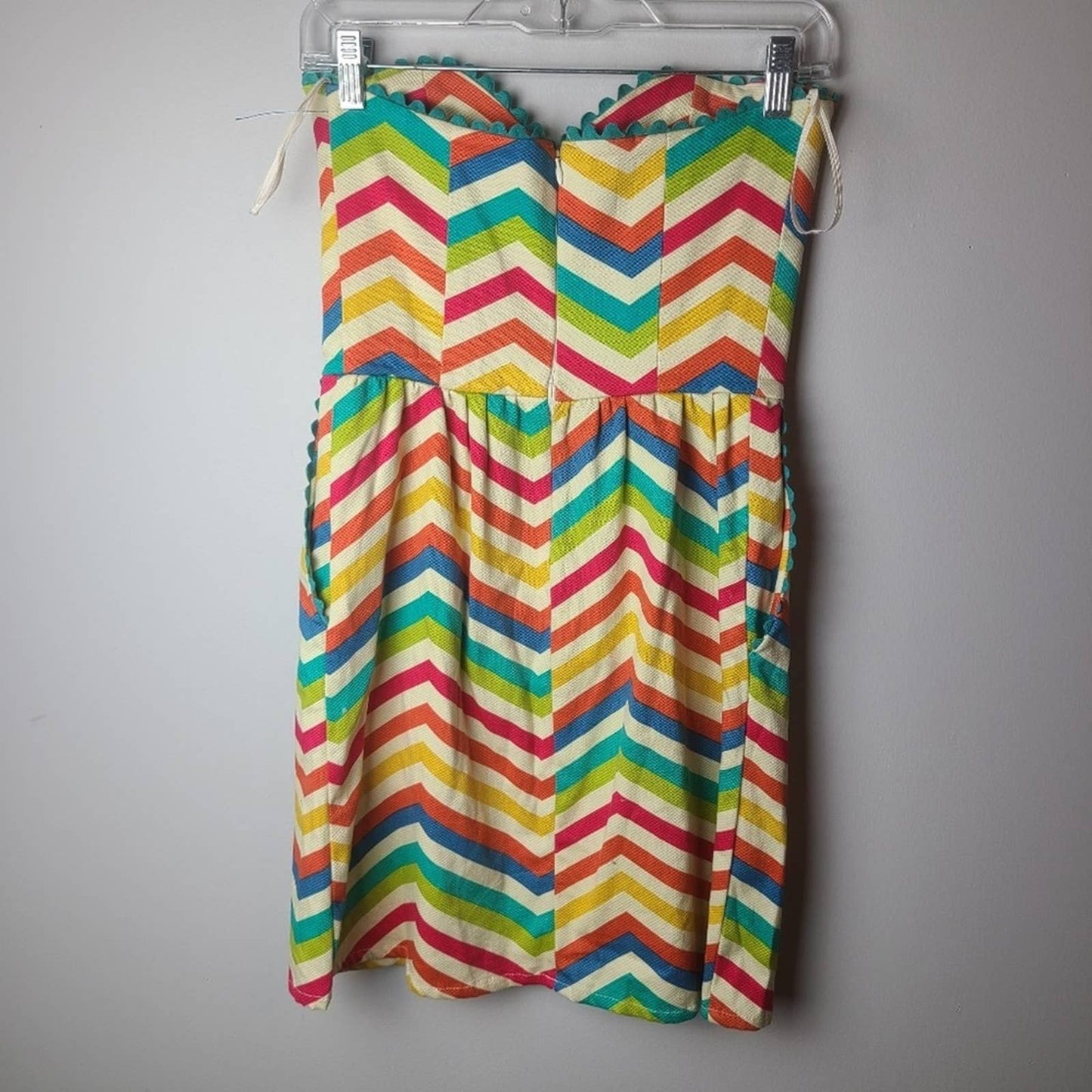 Judith March Zig Zag Sleeveless Dress