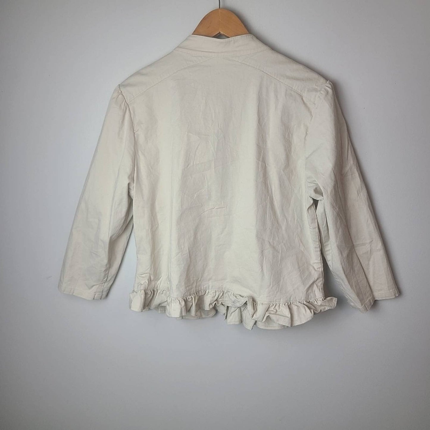 Motto Women's Ruffled Snap Jacket